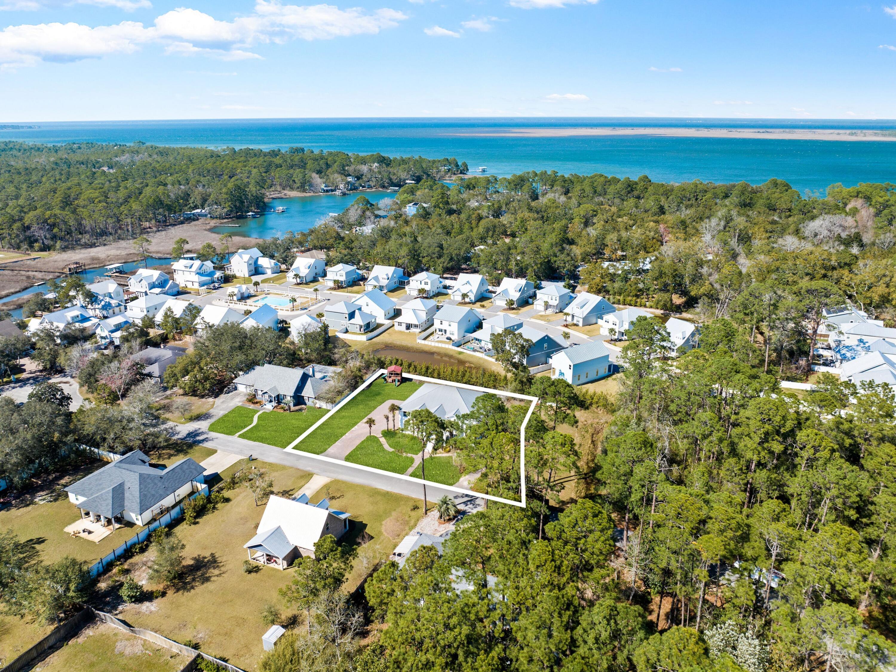 86 River Circle
