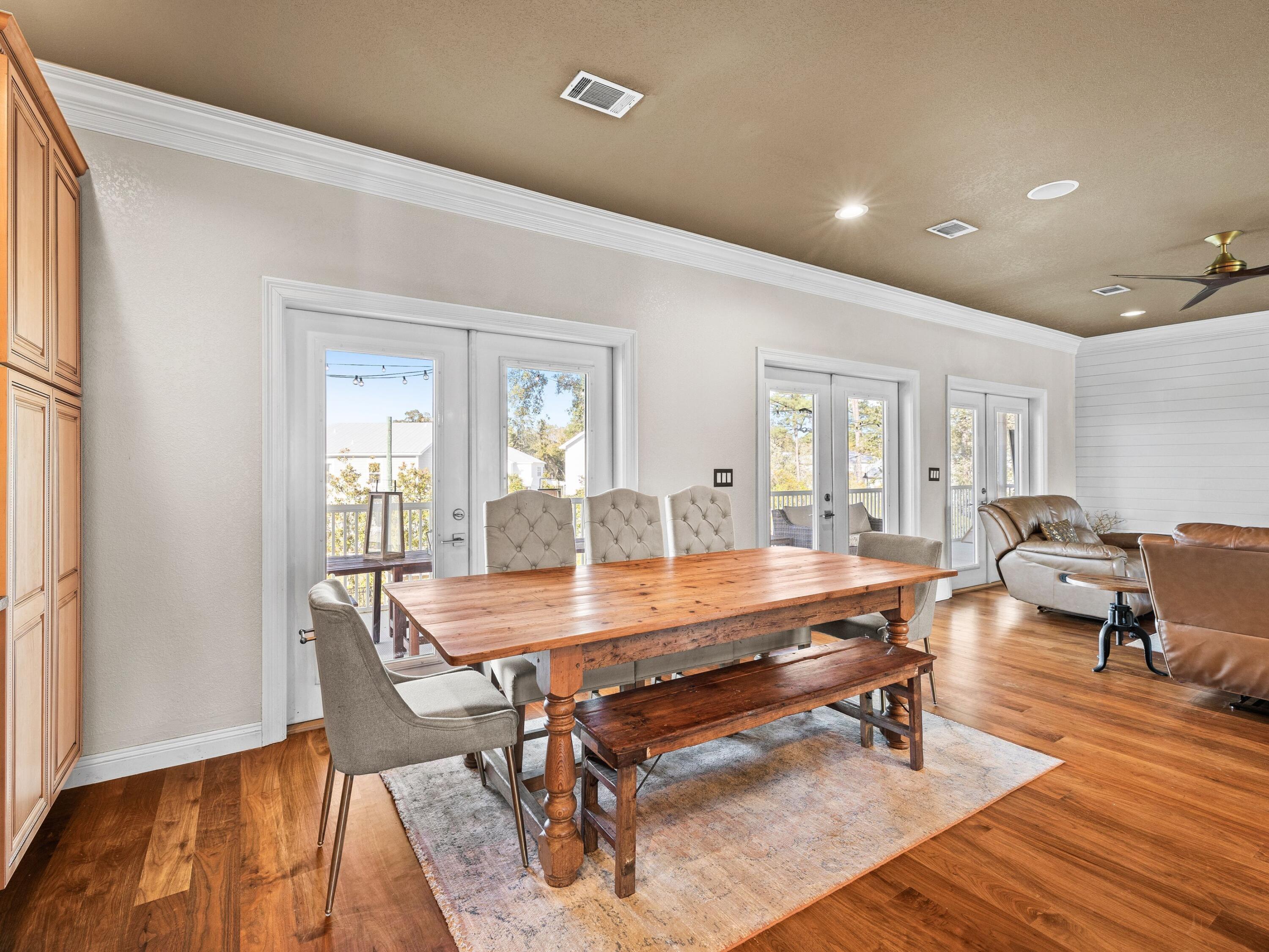 86 River Circle