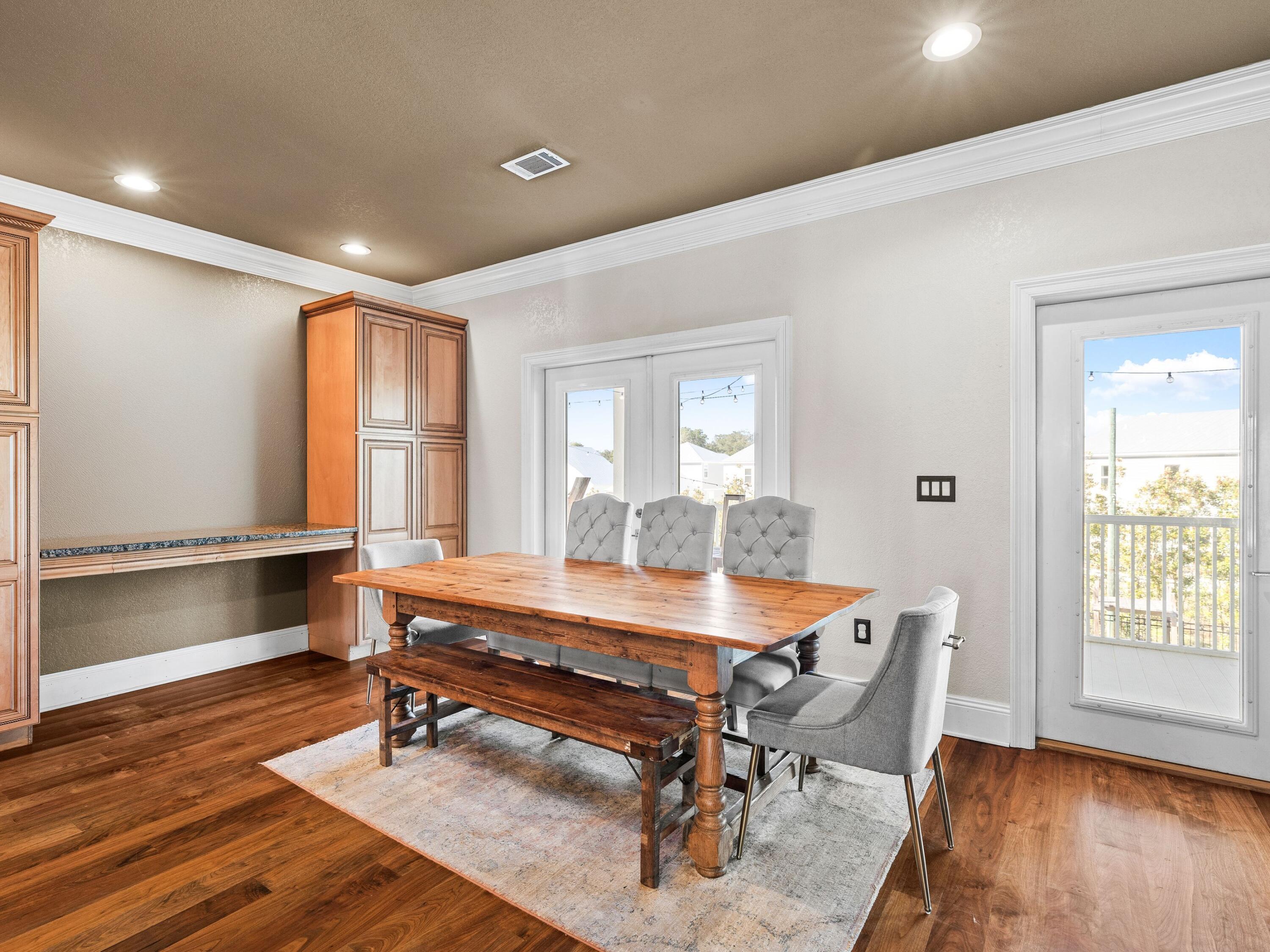 86 River Circle