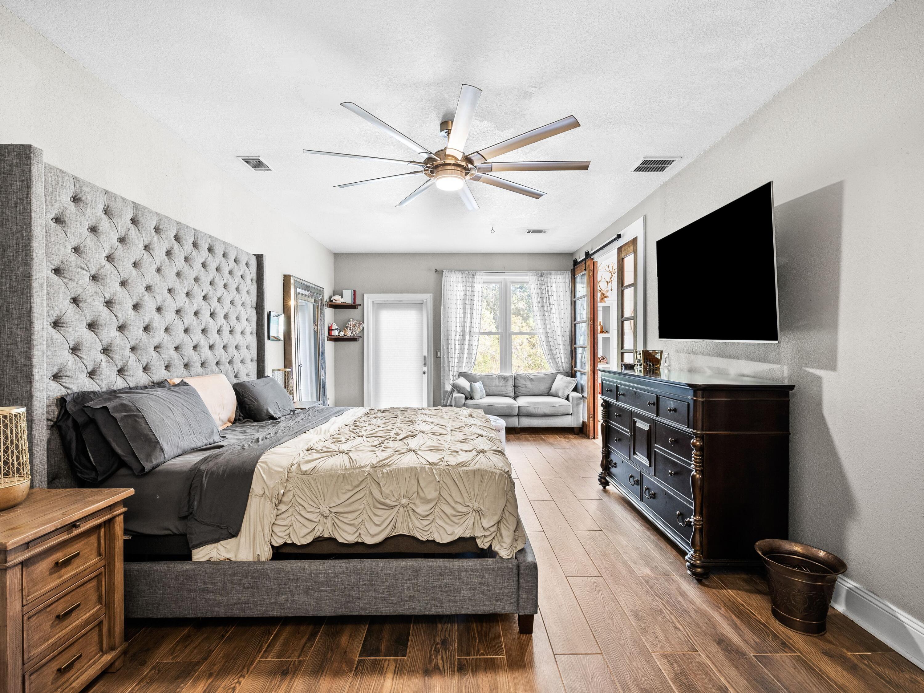 86 River Circle
