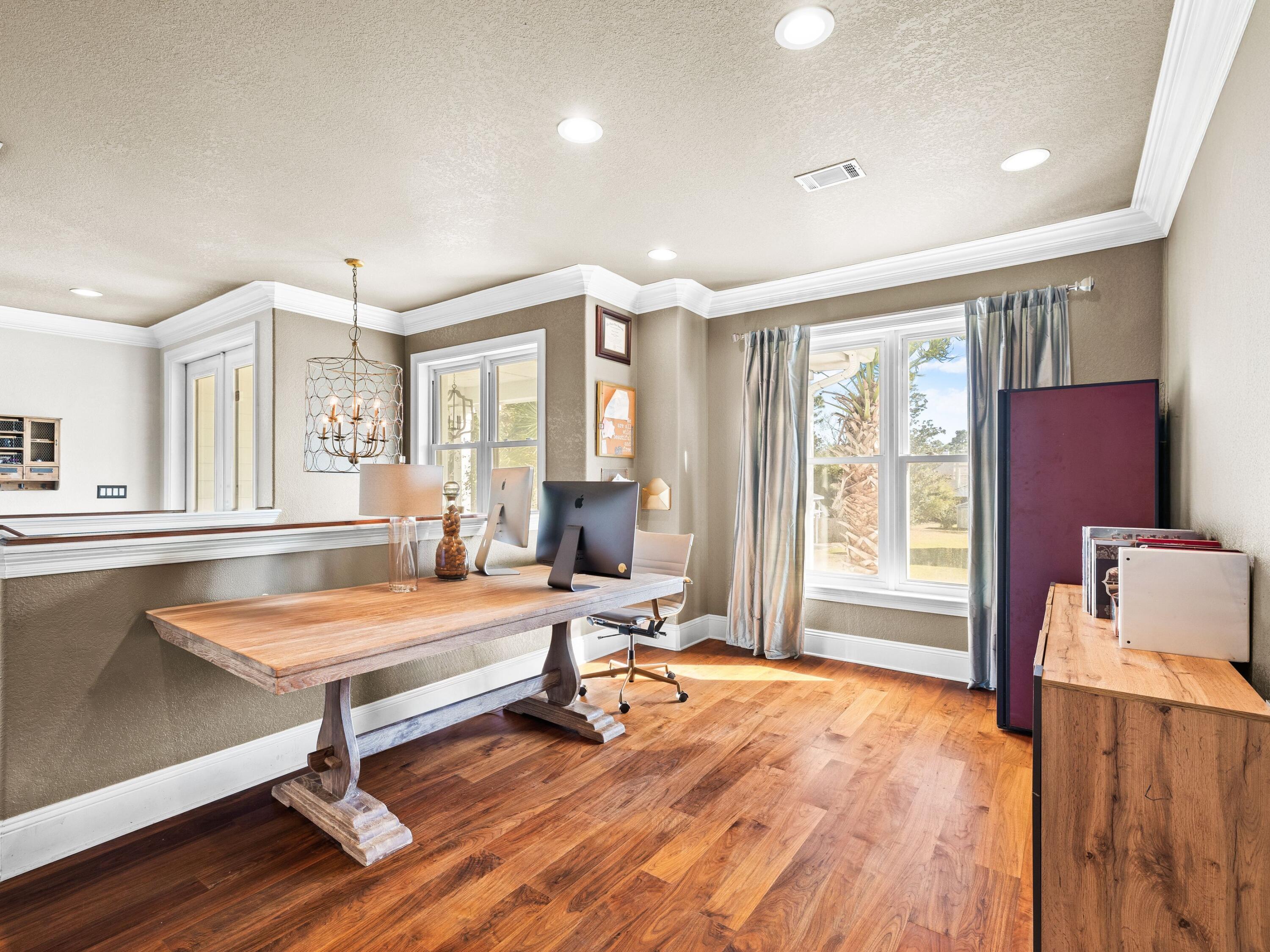 86 River Circle