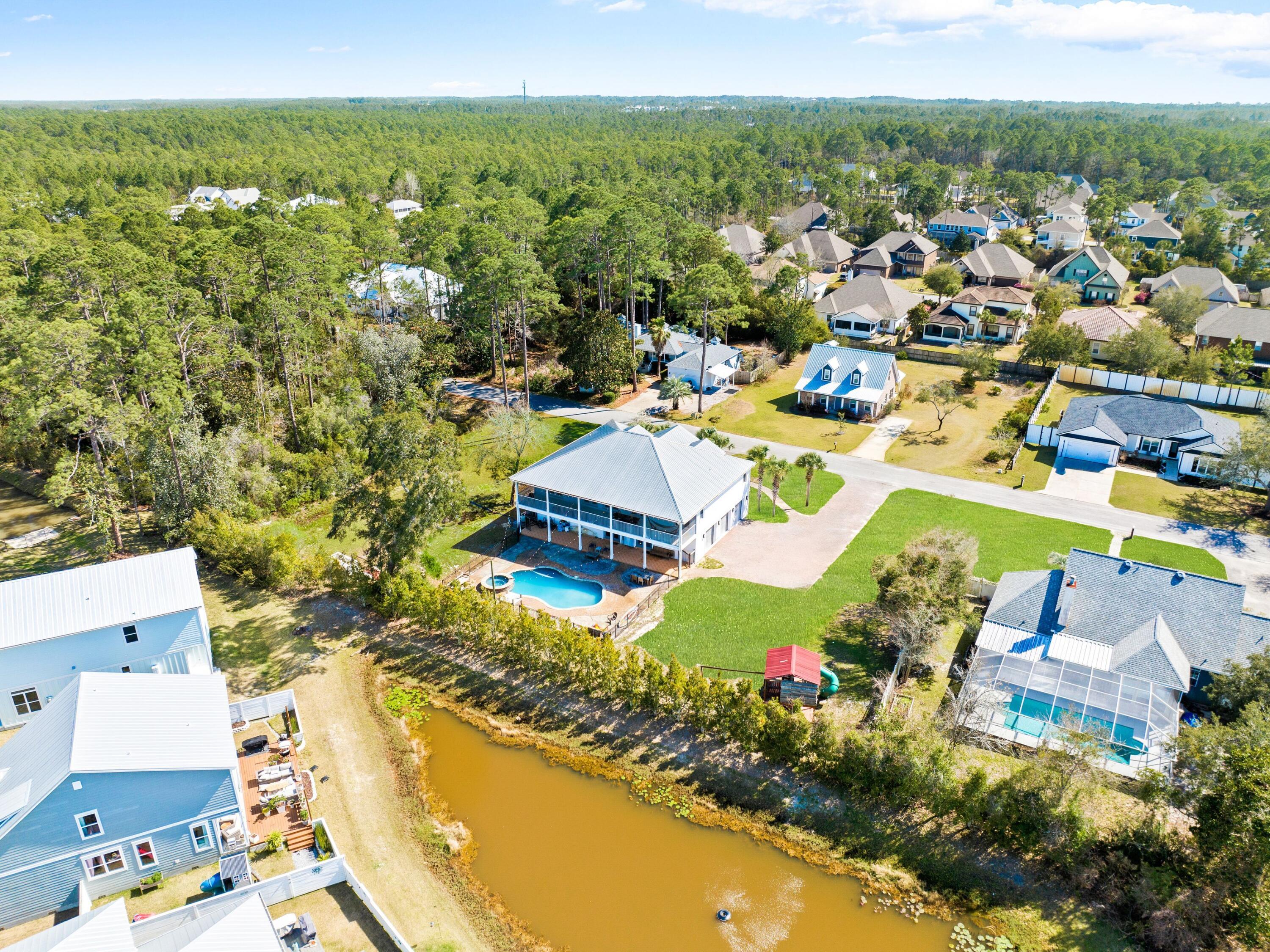 86 River Circle