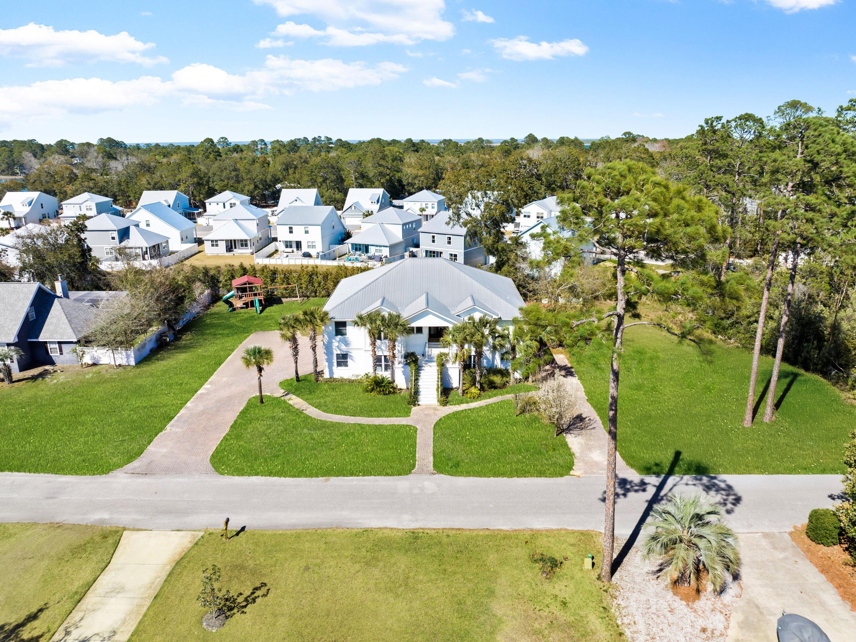 86 River Circle