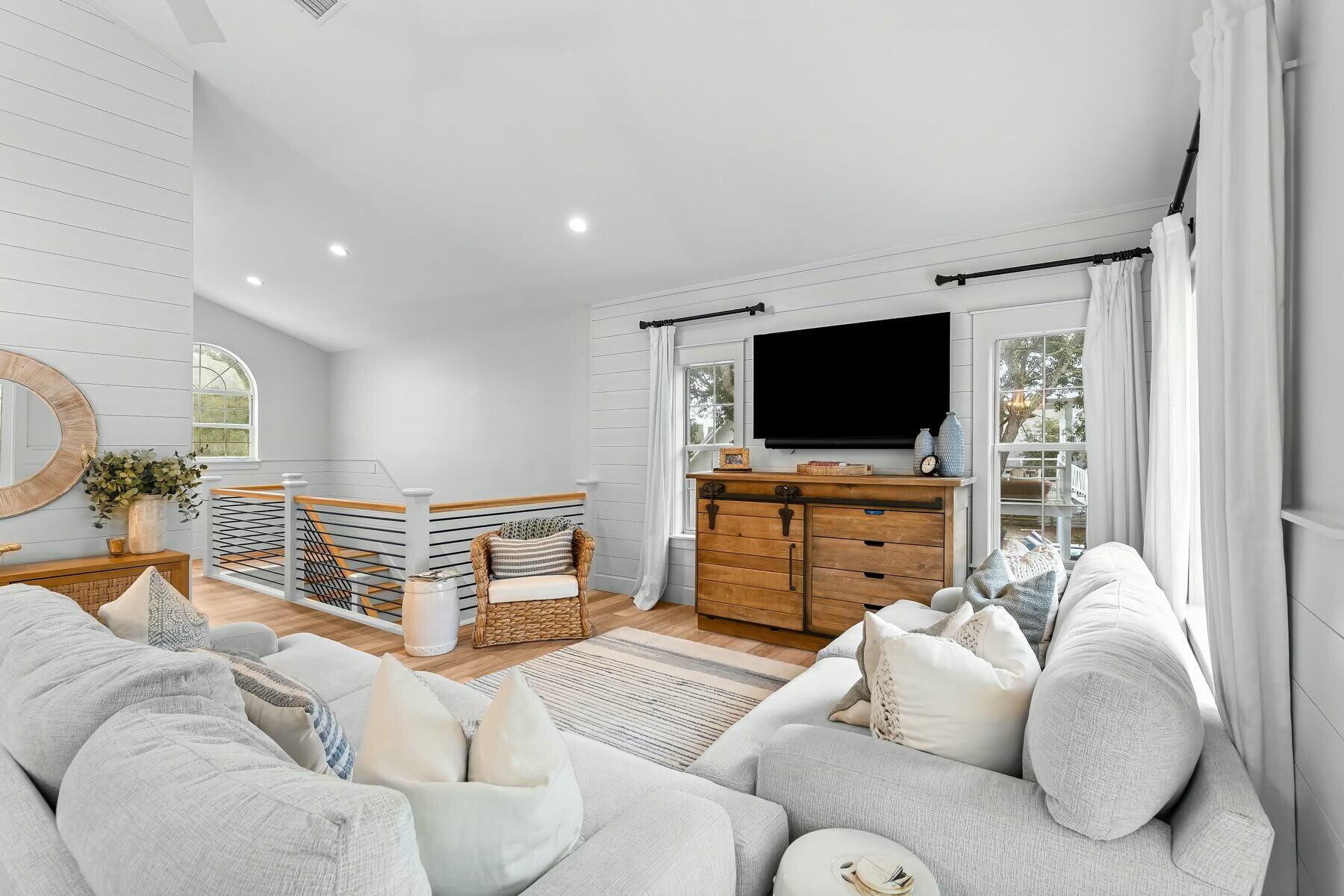 24 Seabreeze Circle