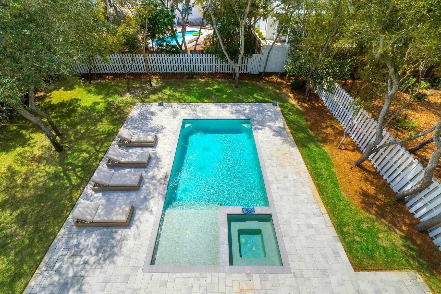 24 Seabreeze Circle