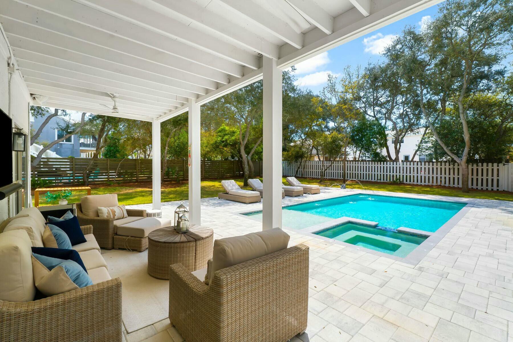 24 Seabreeze Circle