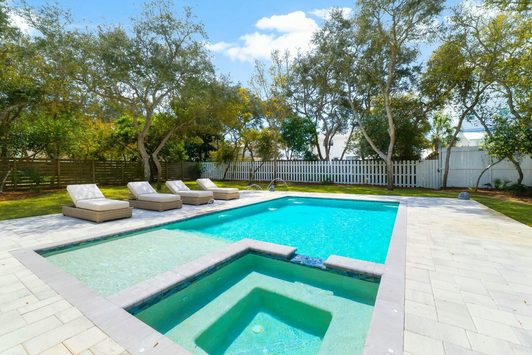 24 Seabreeze Circle