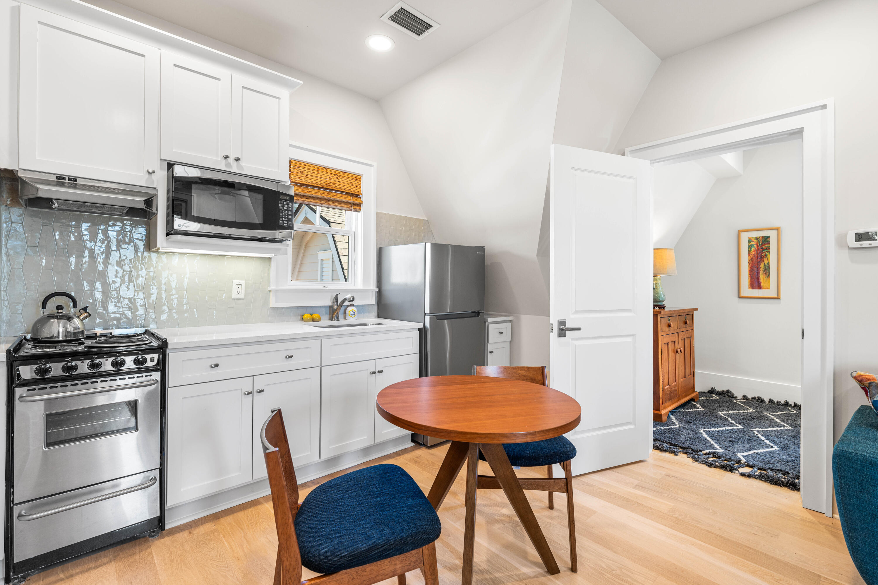 23 S Founders Lane