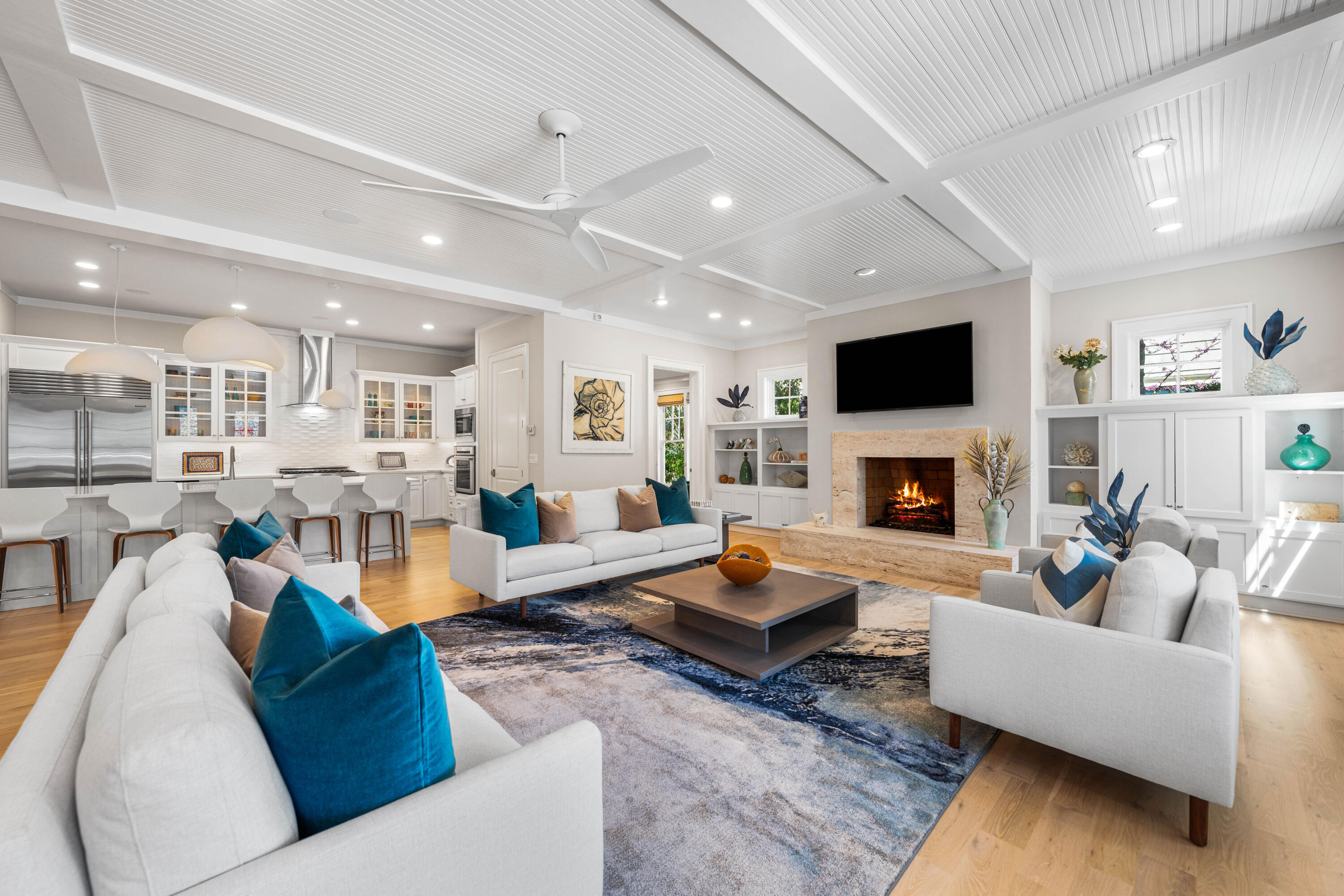 23 S Founders Lane