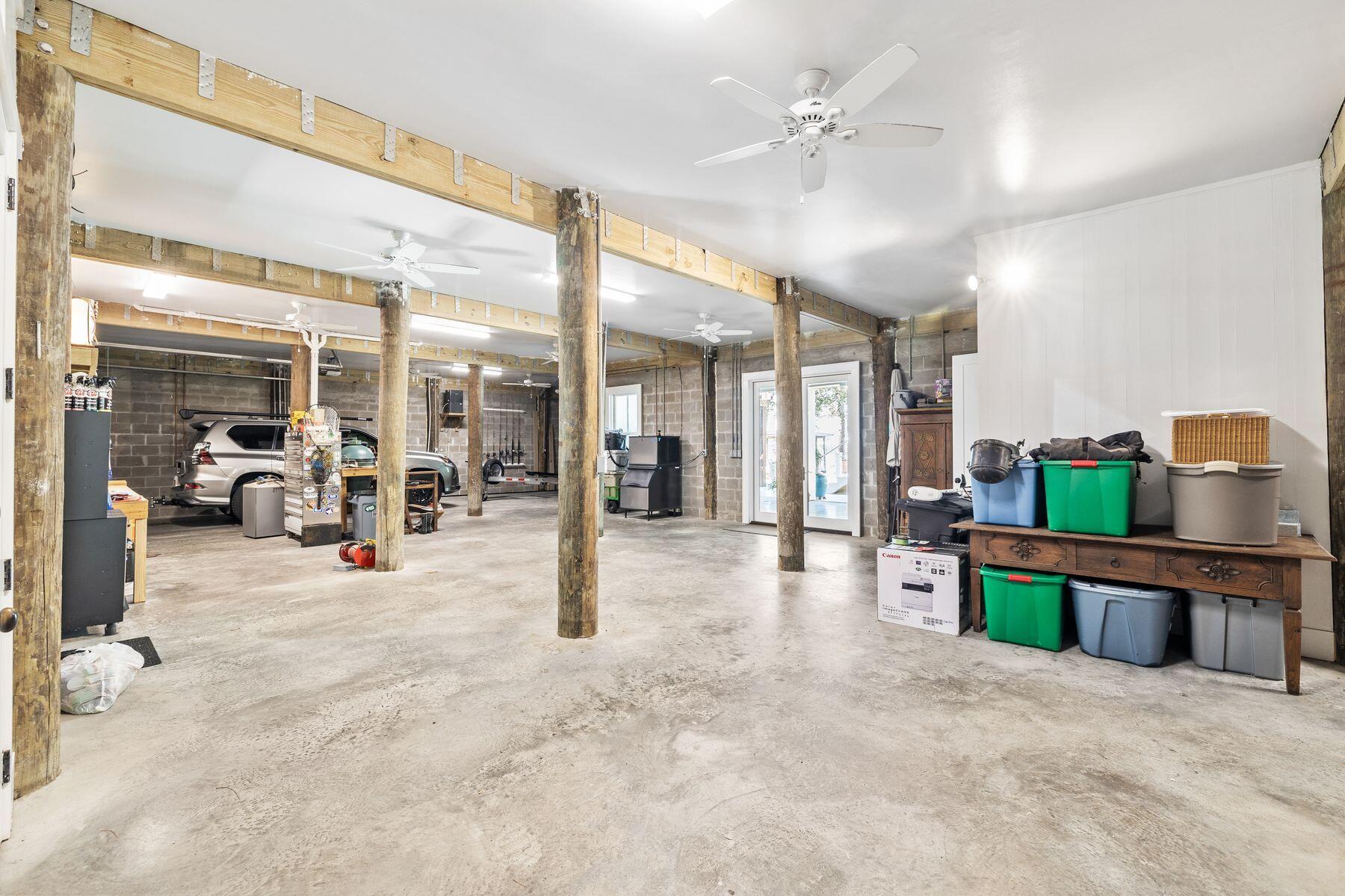 1475 W Hewett Road