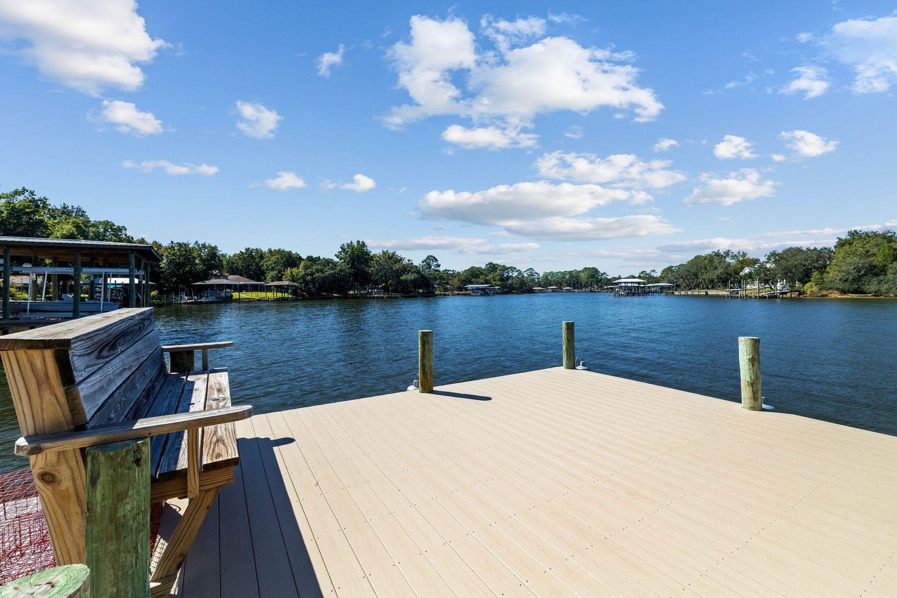 1475 W Hewett Road