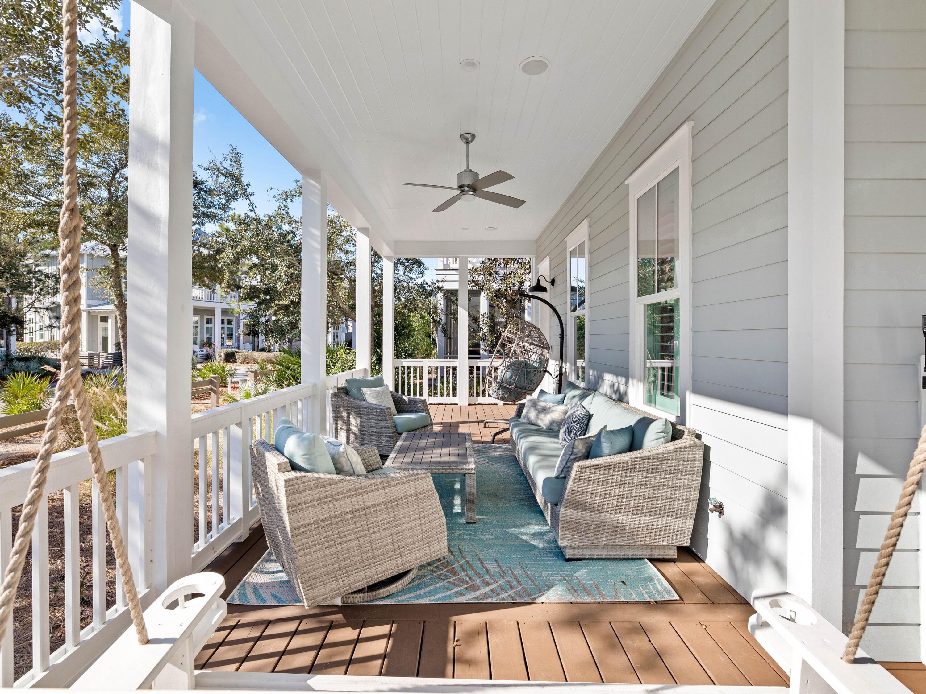 201 E Royal Fern Way