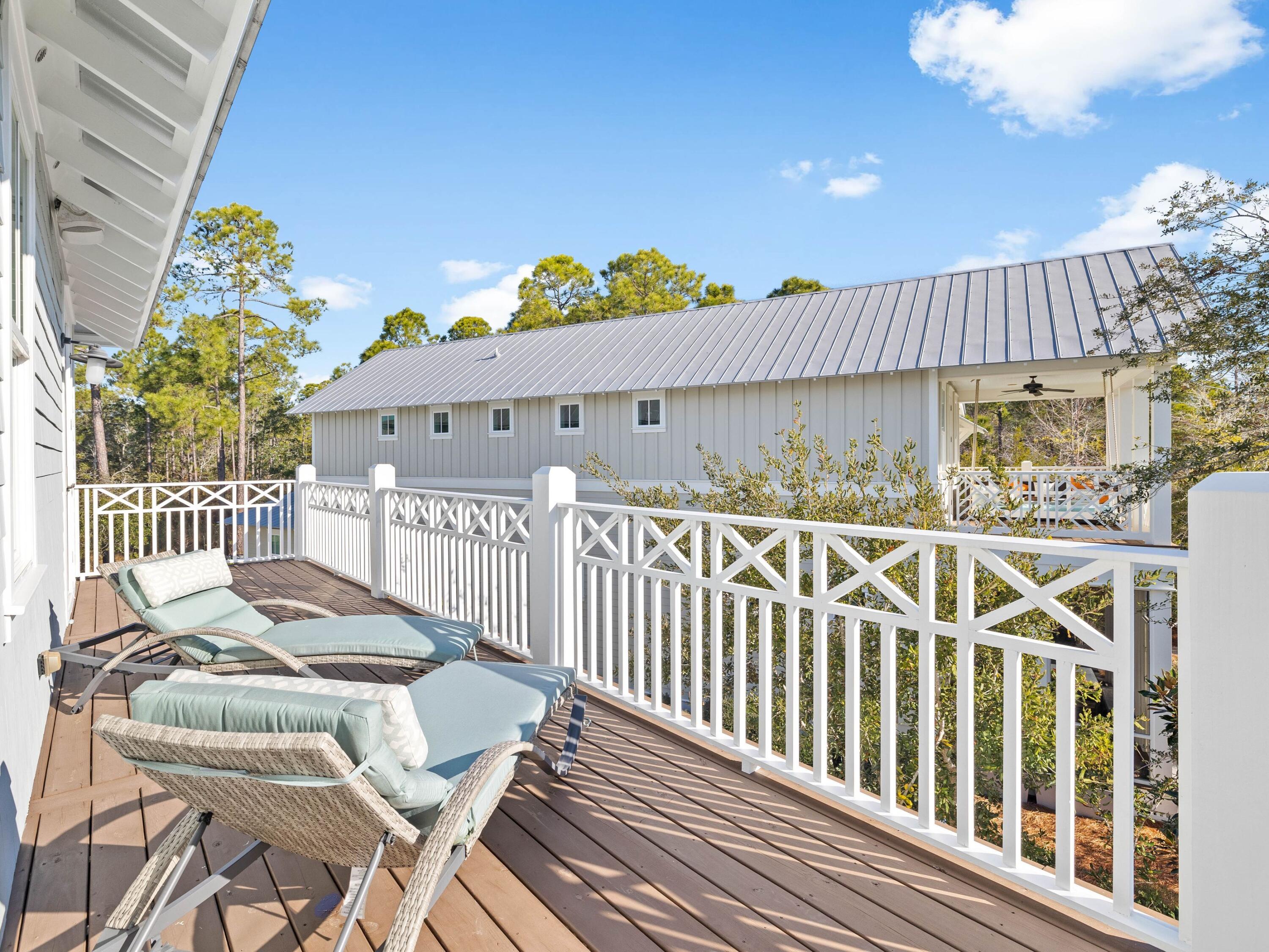 201 E Royal Fern Way