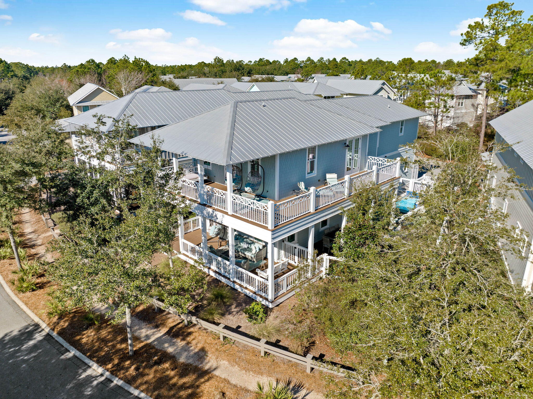 201 E Royal Fern Way