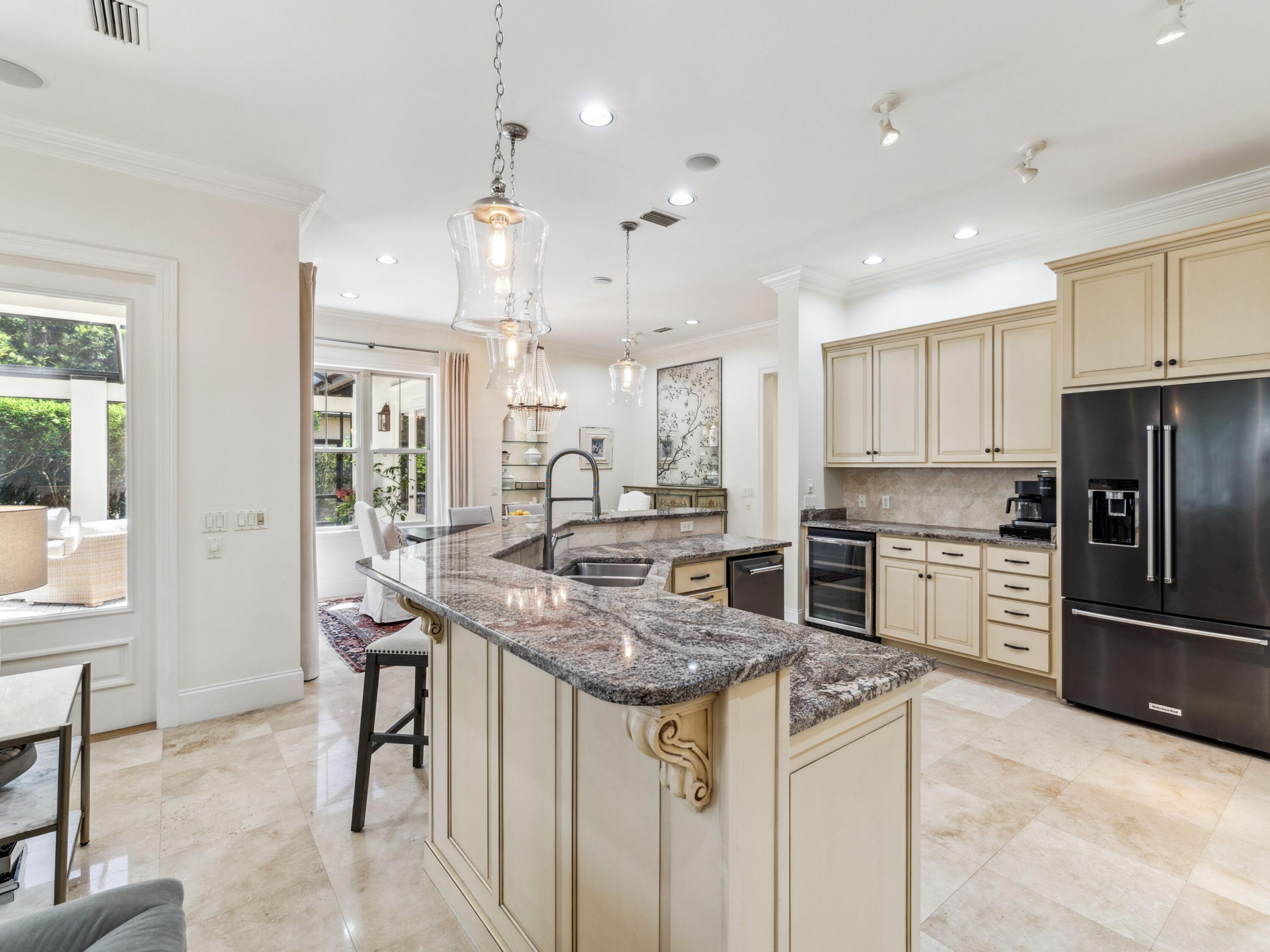 2512 Vineyard Lane