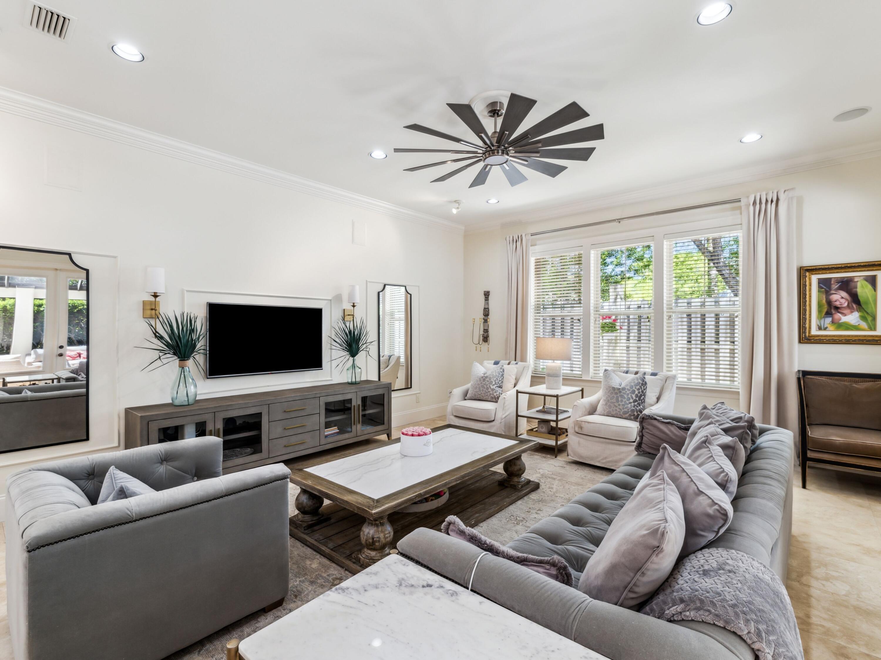 2512 Vineyard Lane
