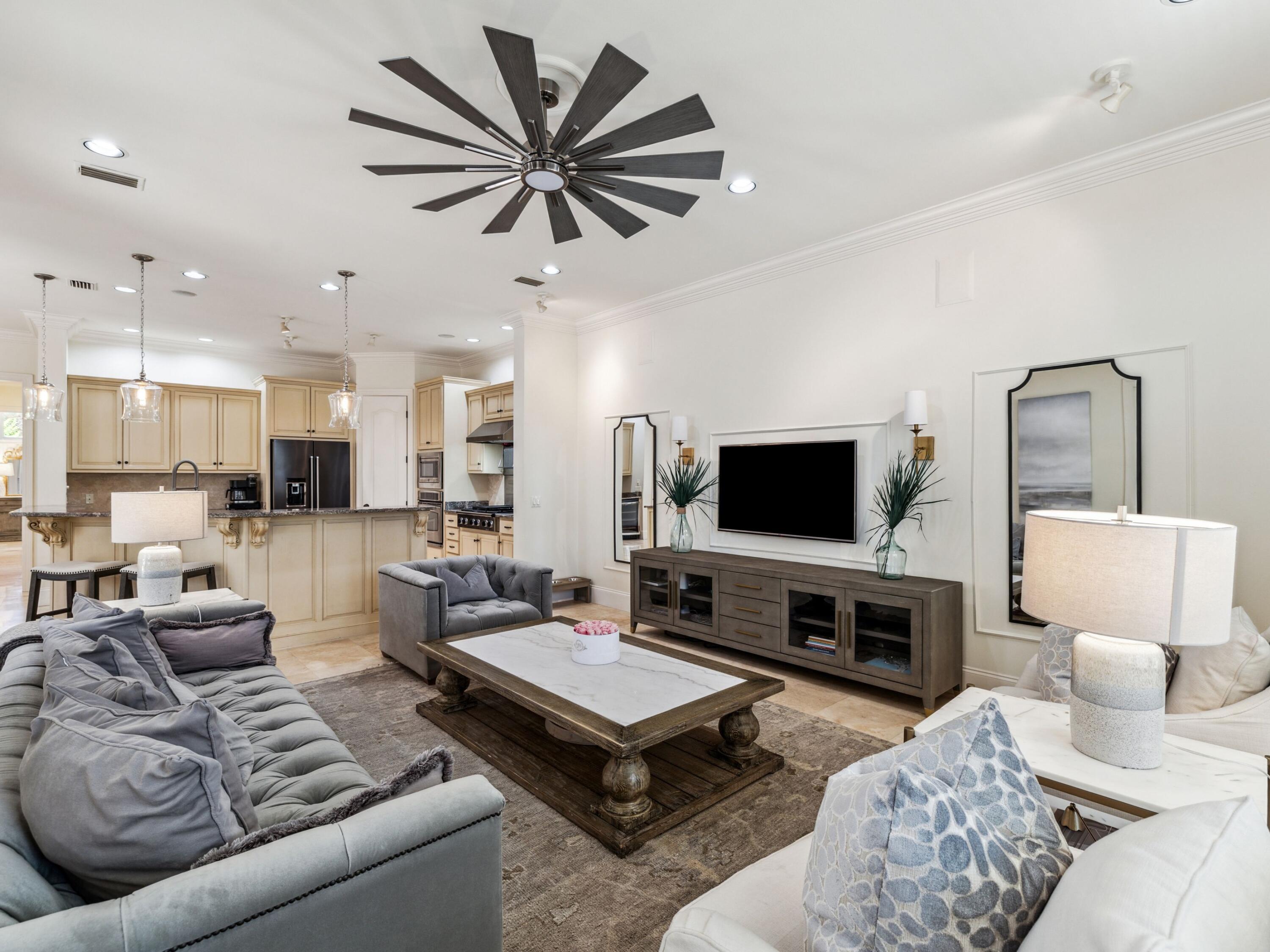 2512 Vineyard Lane