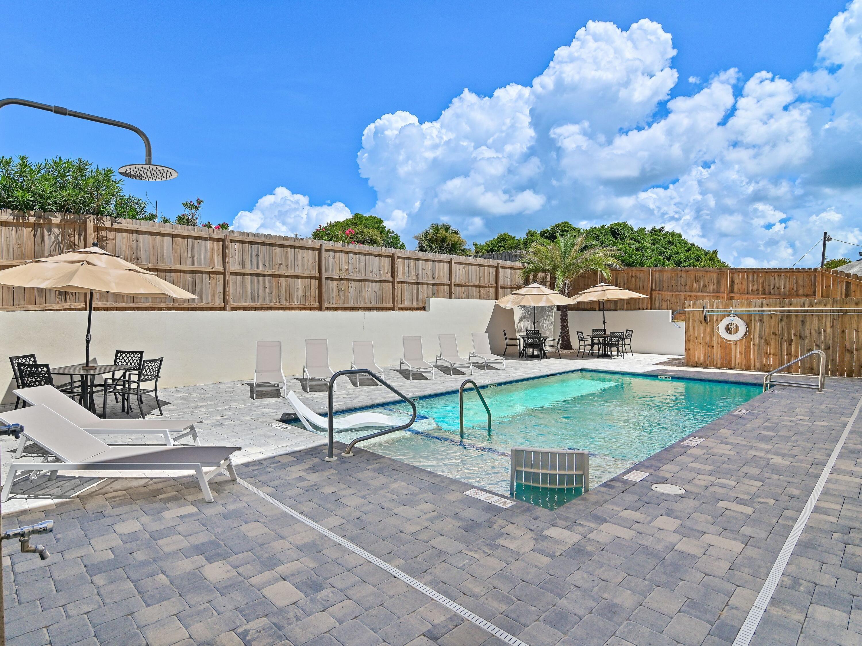 101 Deluna Place, UNIT C