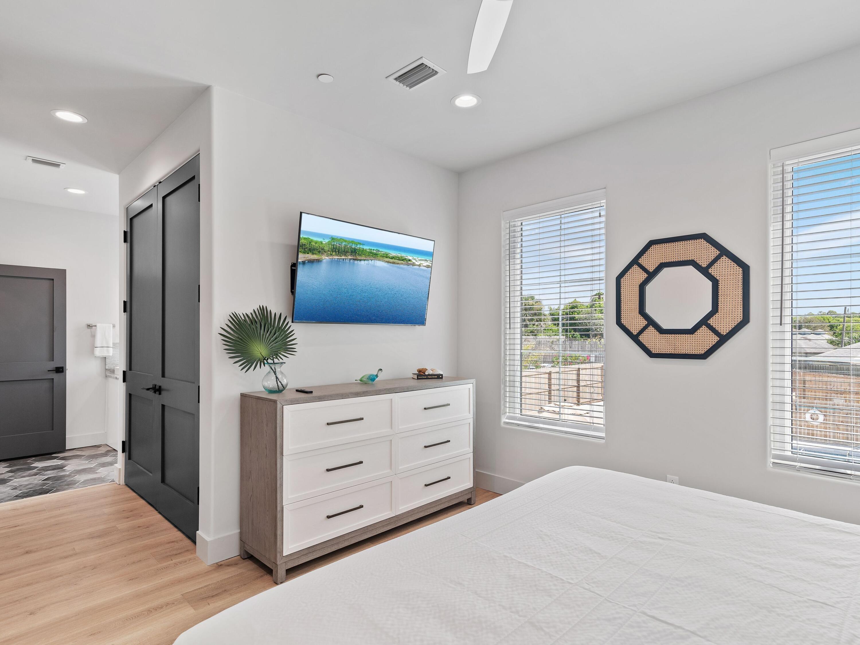 101 Deluna Place, UNIT C