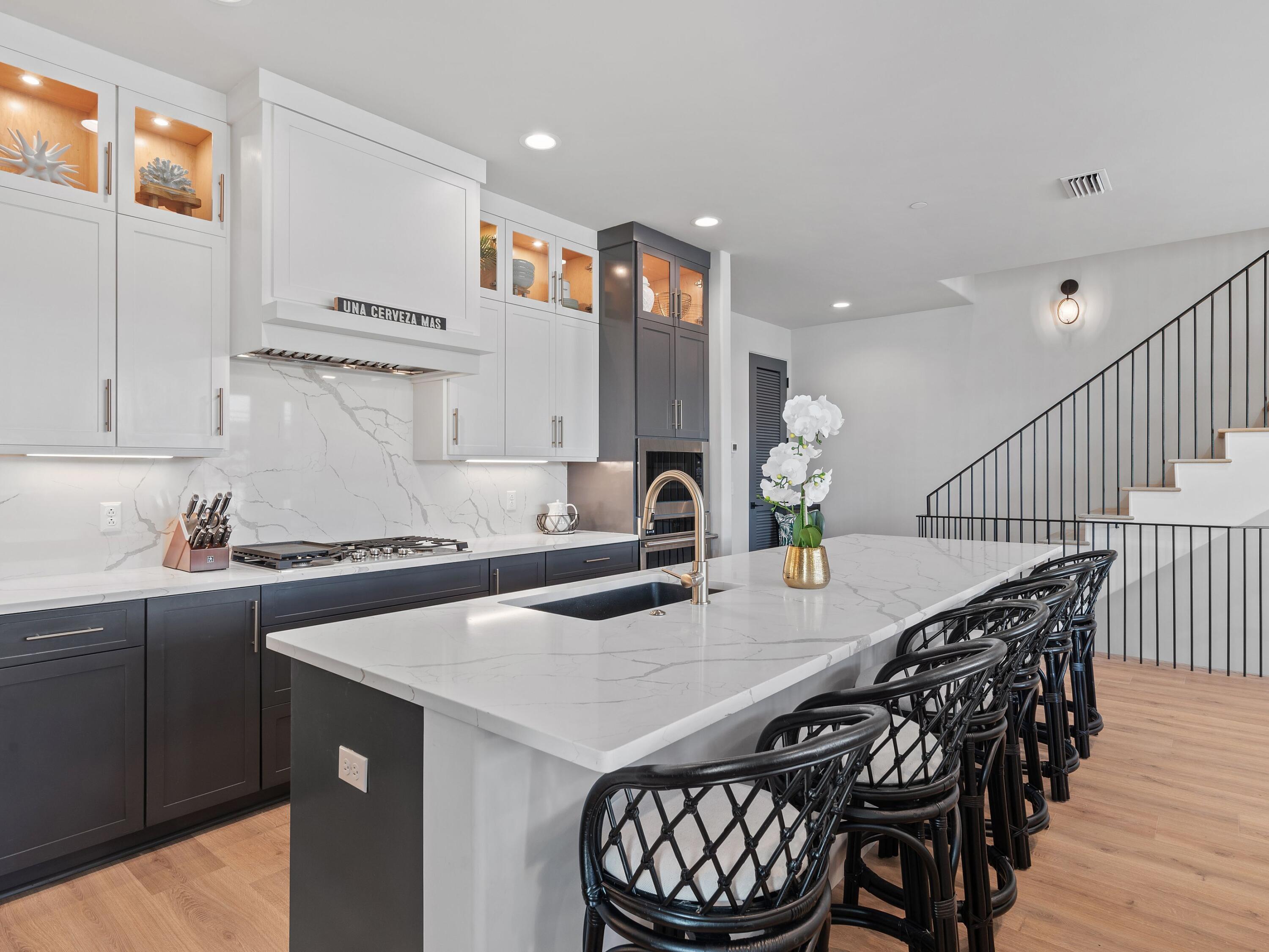 101 Deluna Place, UNIT C