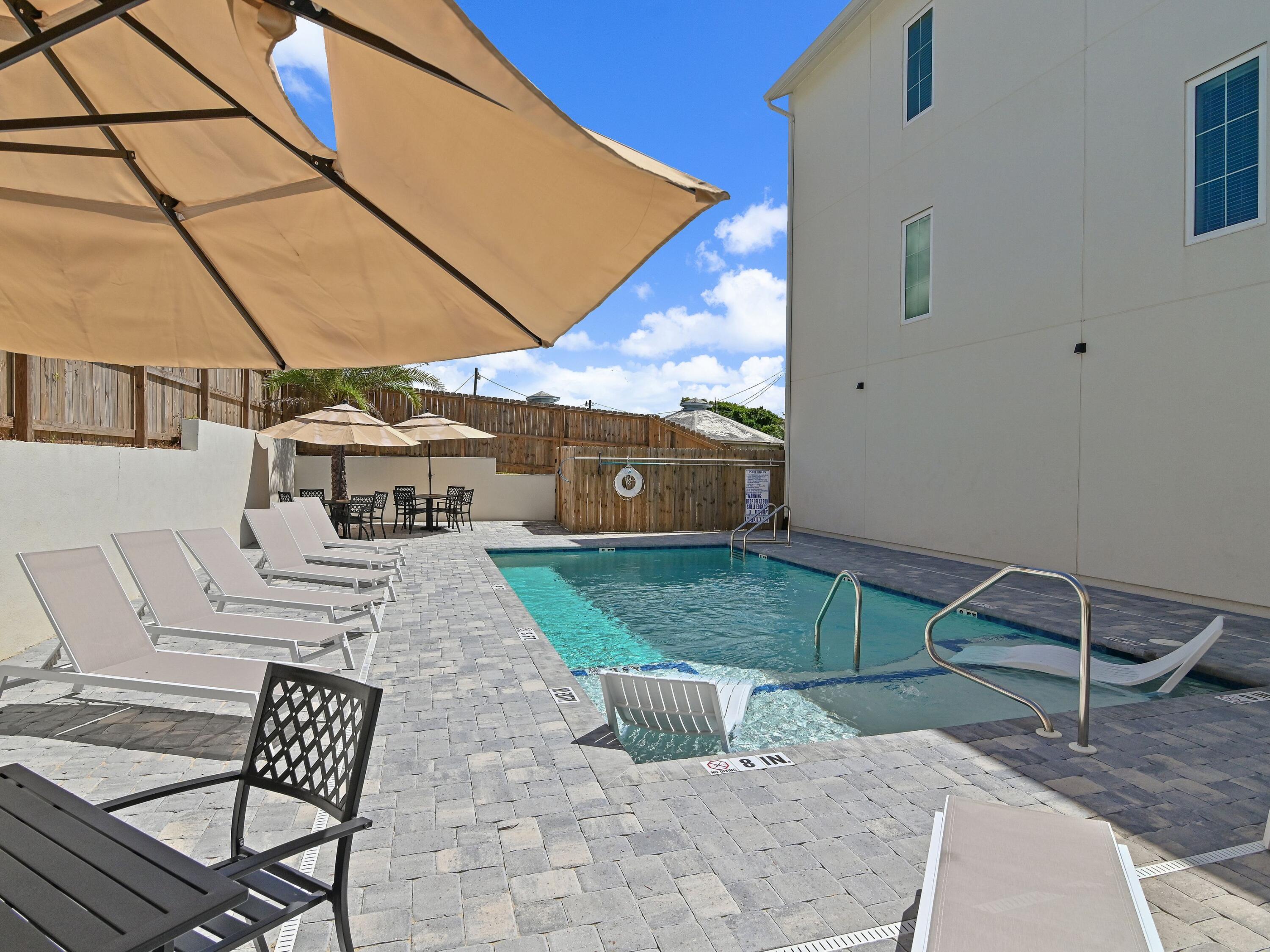 101 Deluna Place, UNIT C