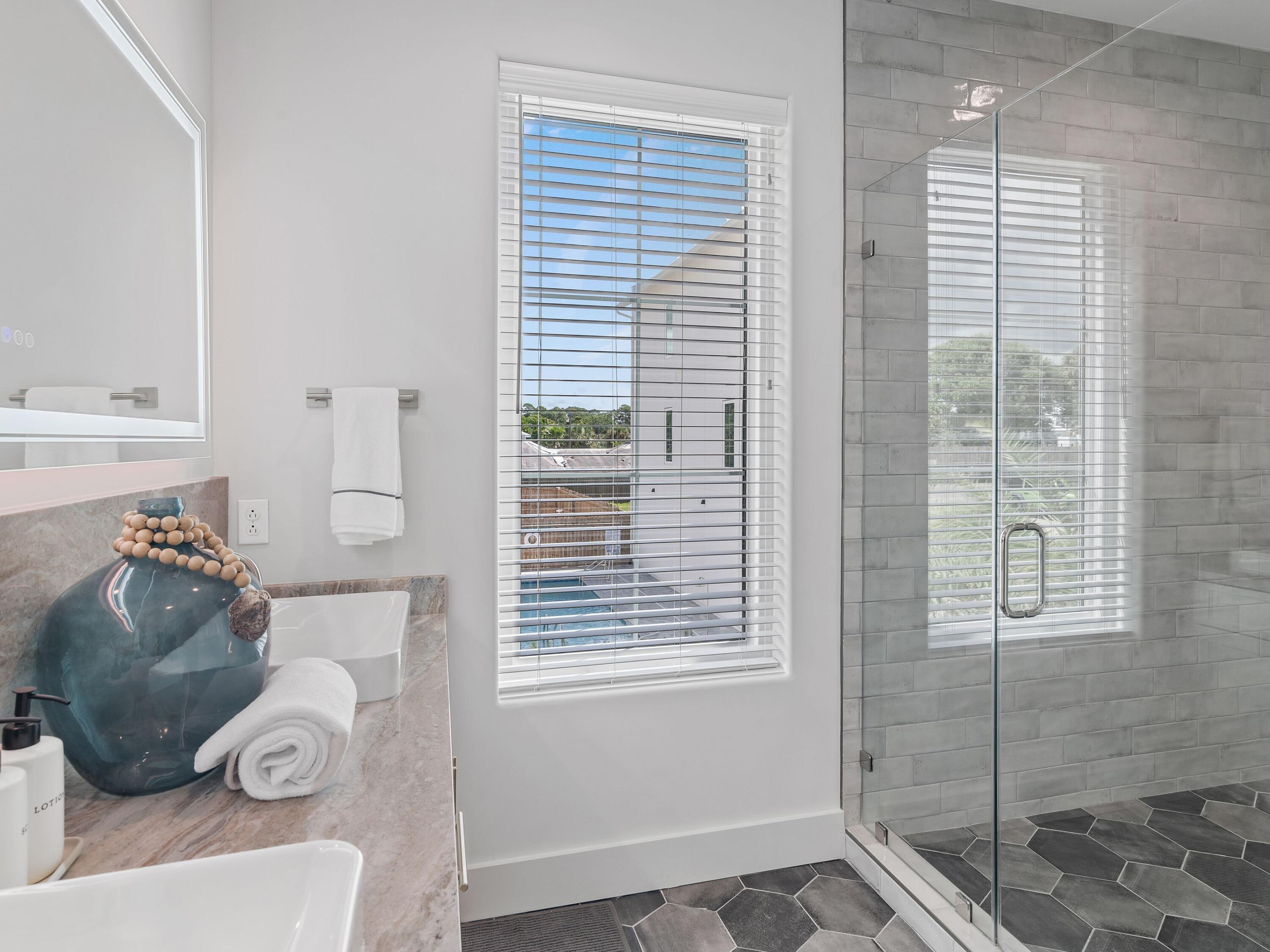 101 Deluna Place, UNIT C