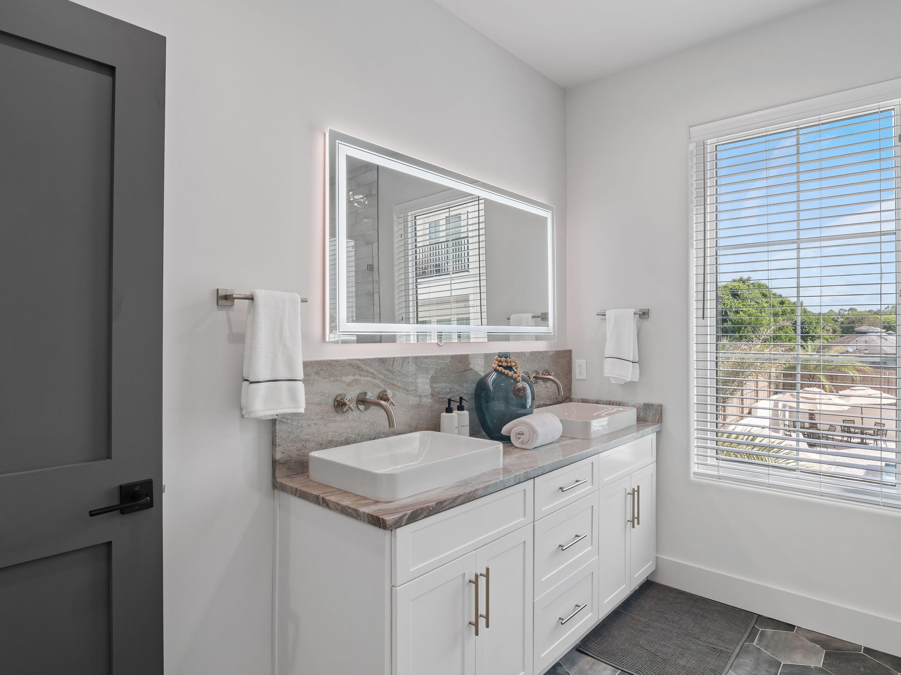101 Deluna Place, UNIT C