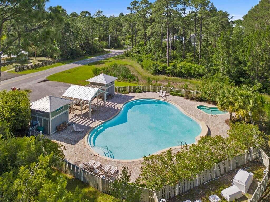 LOT 19 W Chrysler Ave