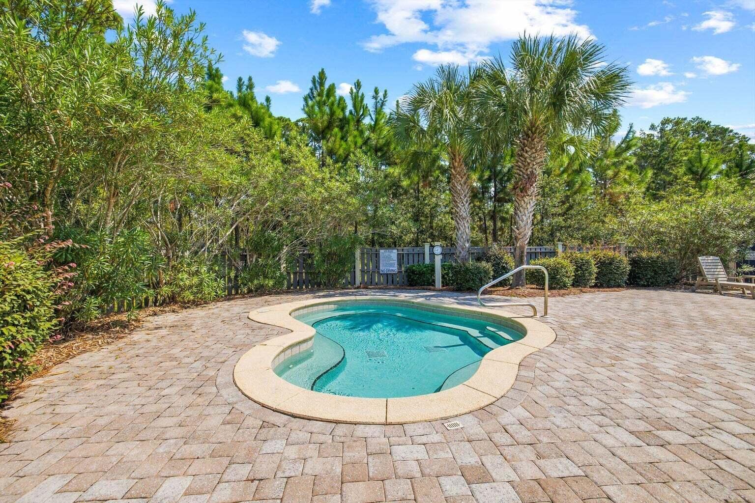 LOT 19 W Chrysler Ave