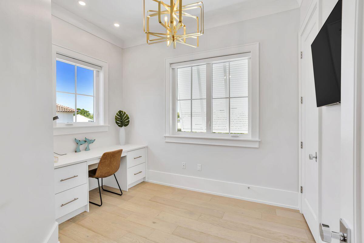 45 White Cliffs Lane