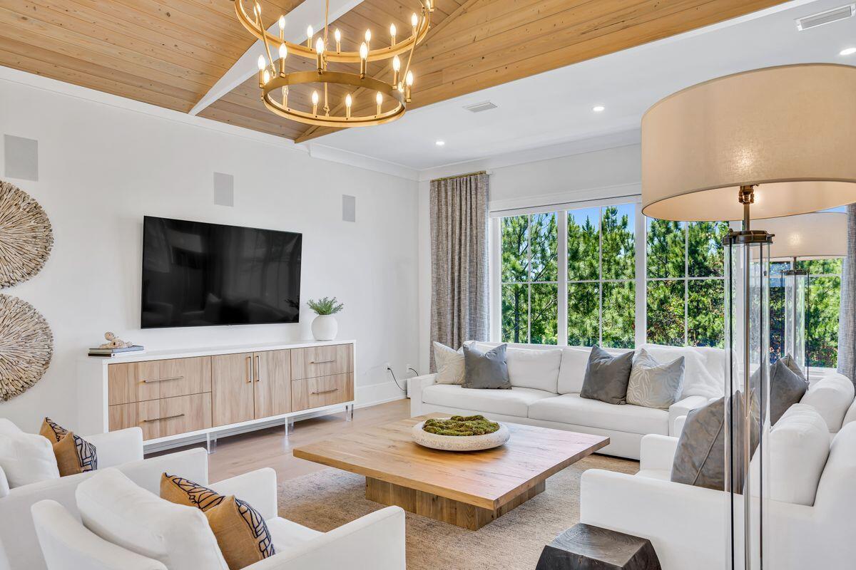 45 White Cliffs Lane