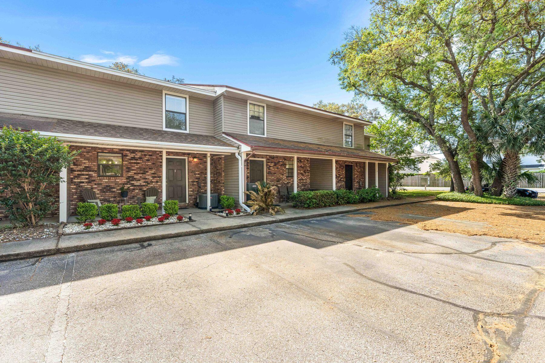 229 Carmel Drive, 4