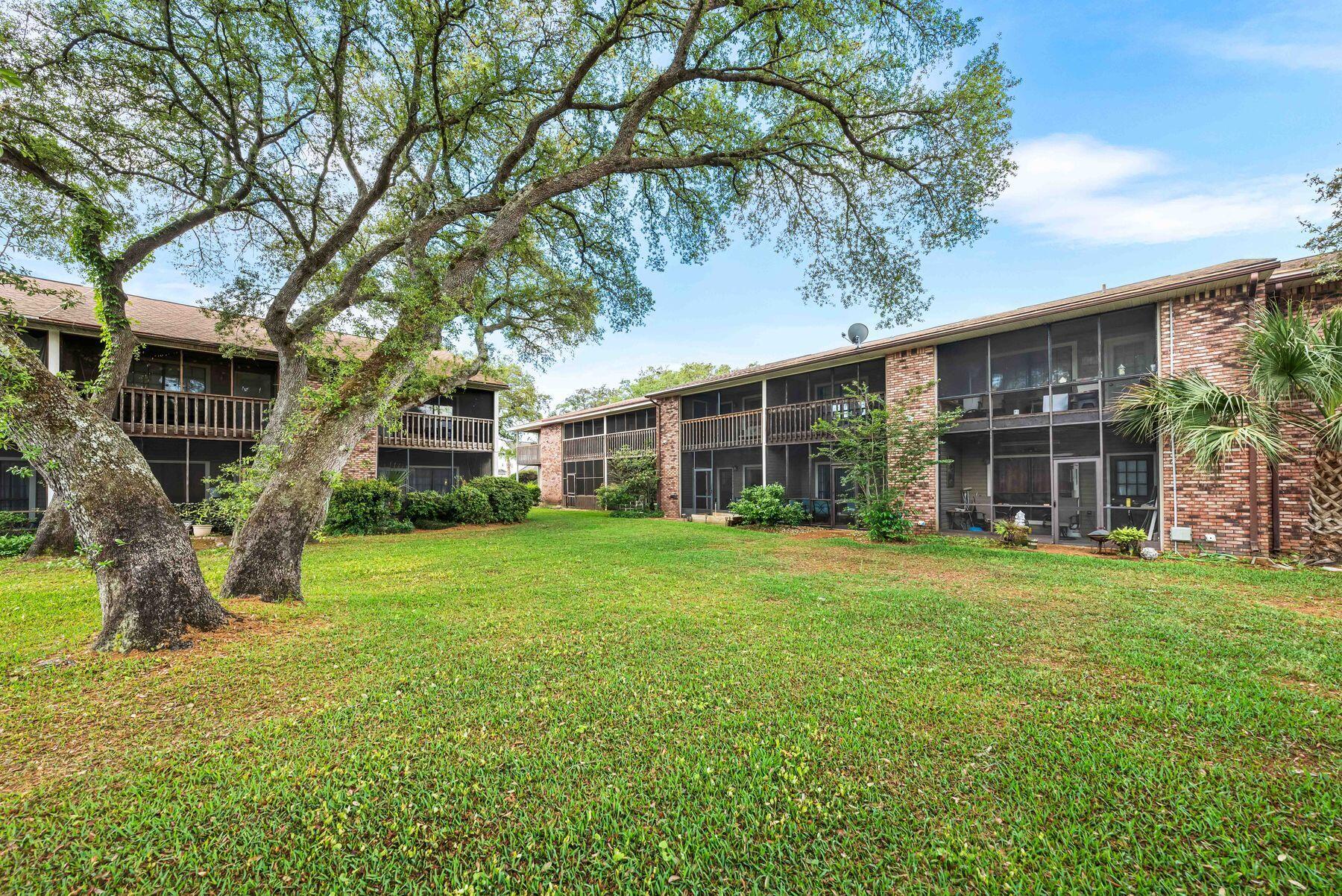 229 Carmel Drive, 4