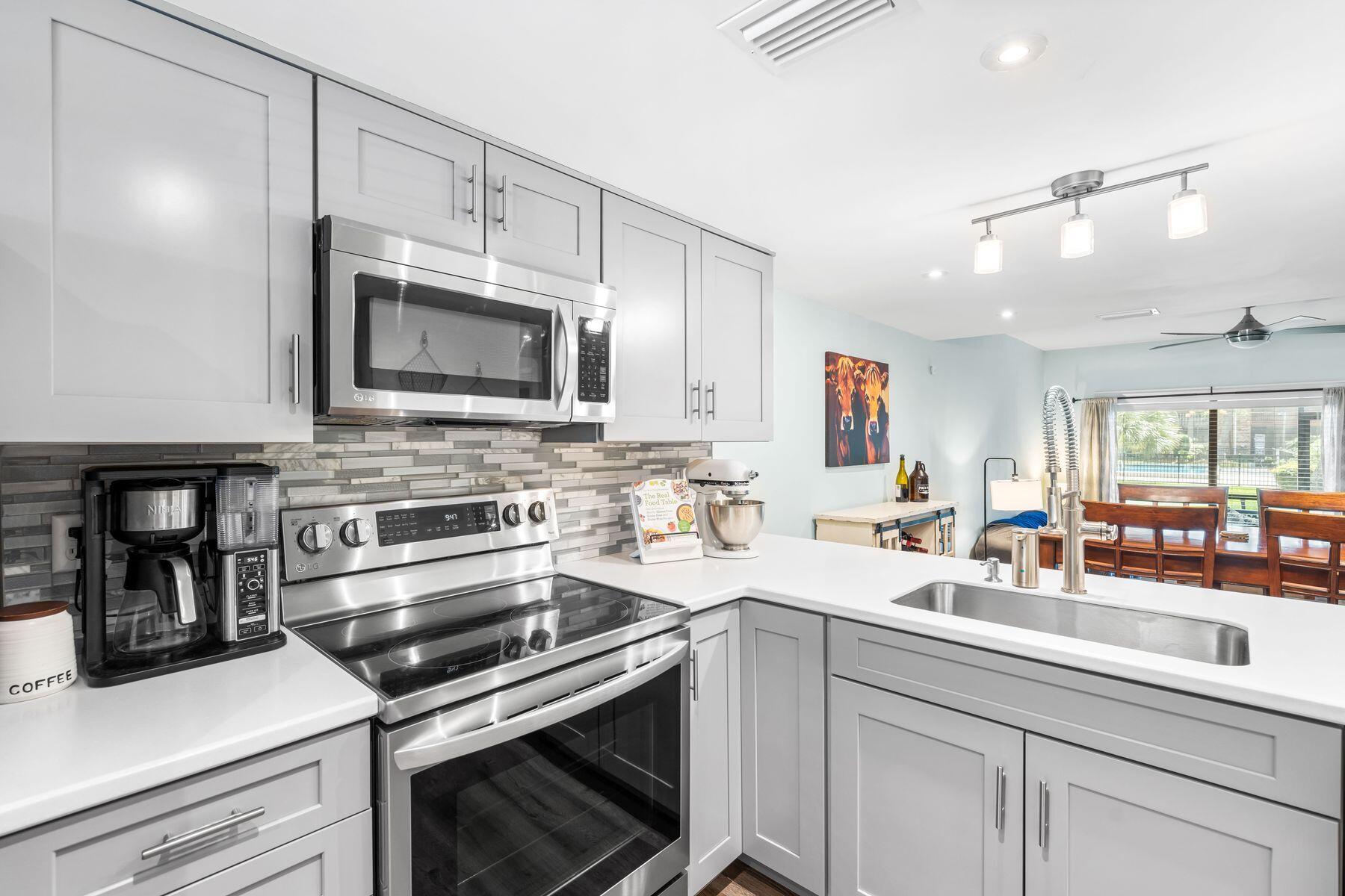229 Carmel Drive, 4