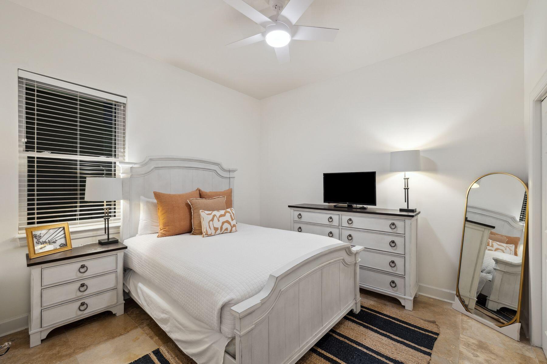 231 Somerset Bridge Road, 1103
