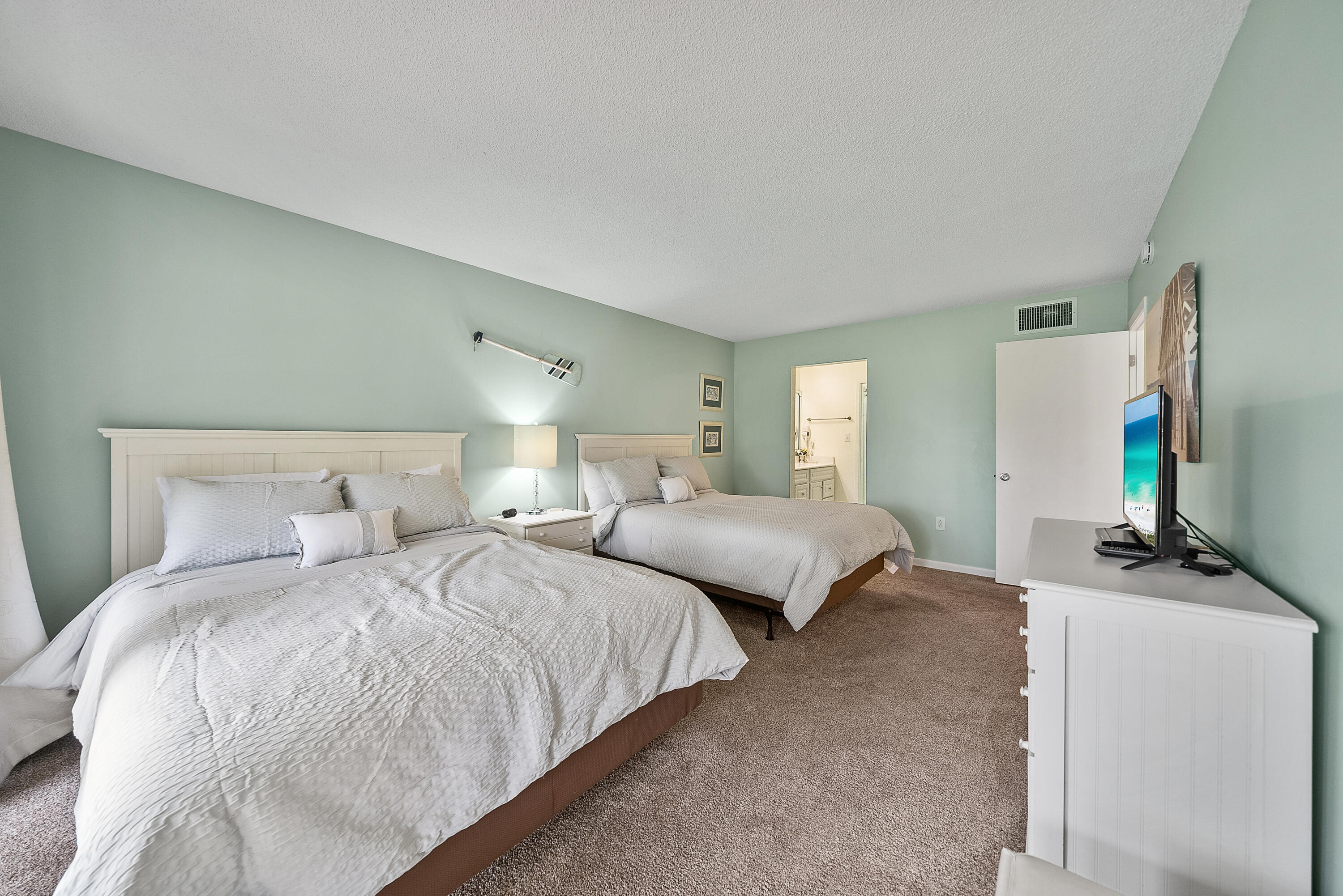 520 Richard Jackson Boulevard, 703