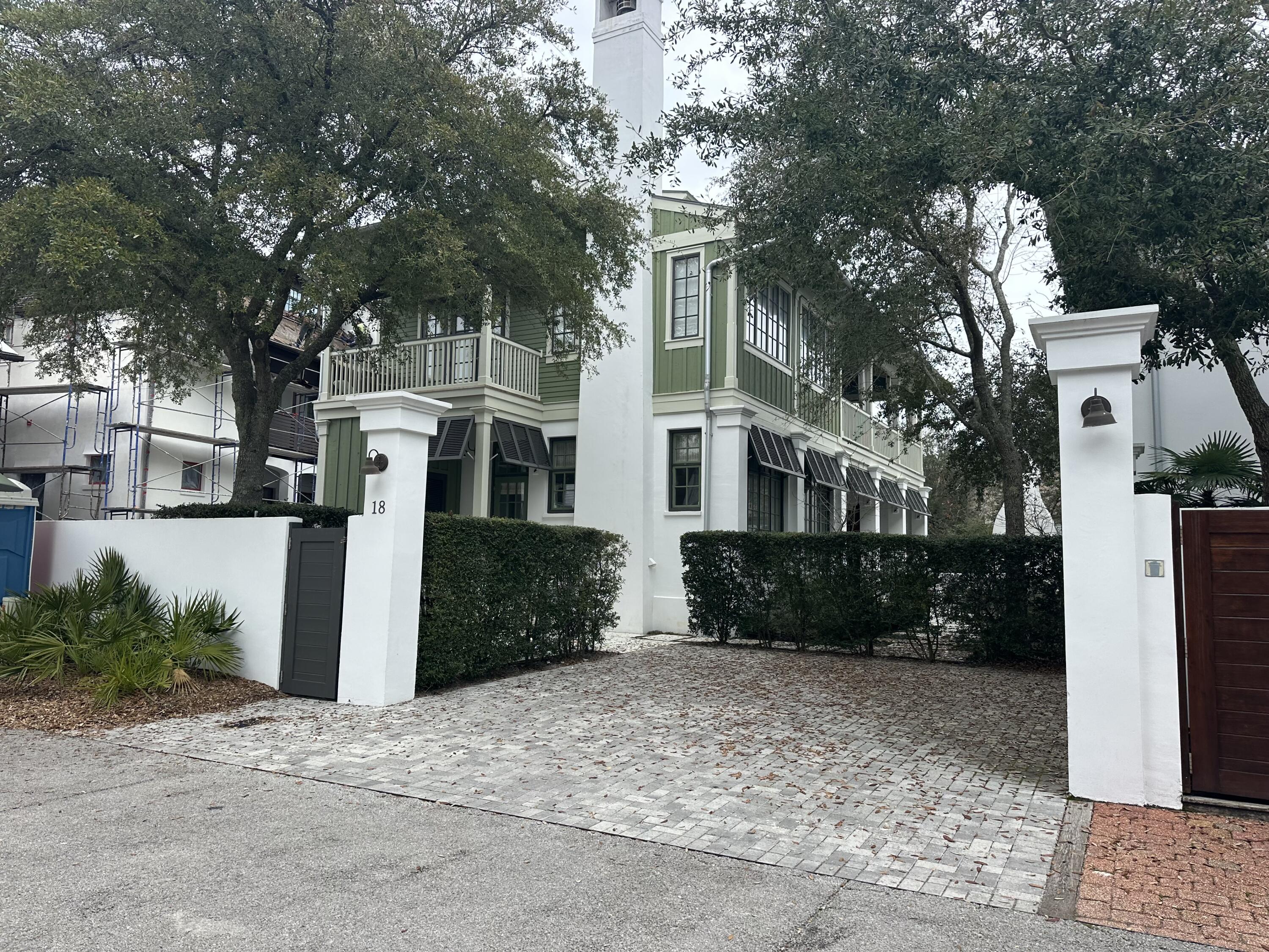 18 N Belize Lane