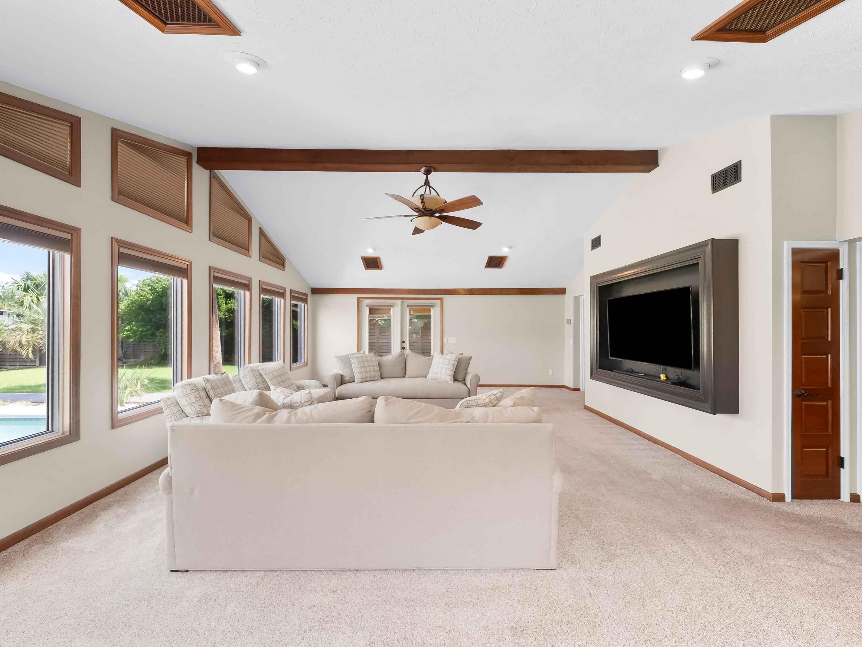 4511 Vista Lane