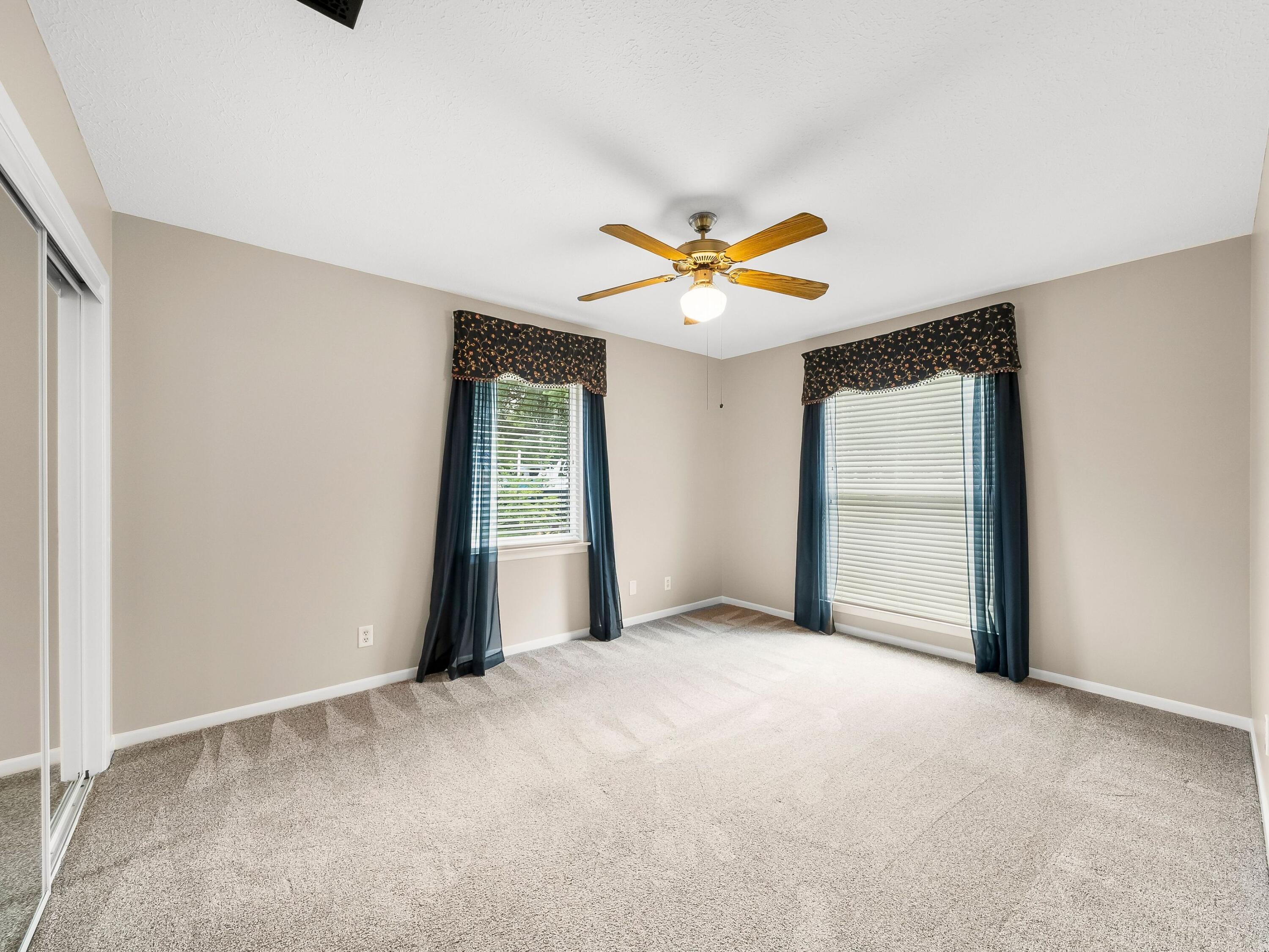 4511 Vista Lane