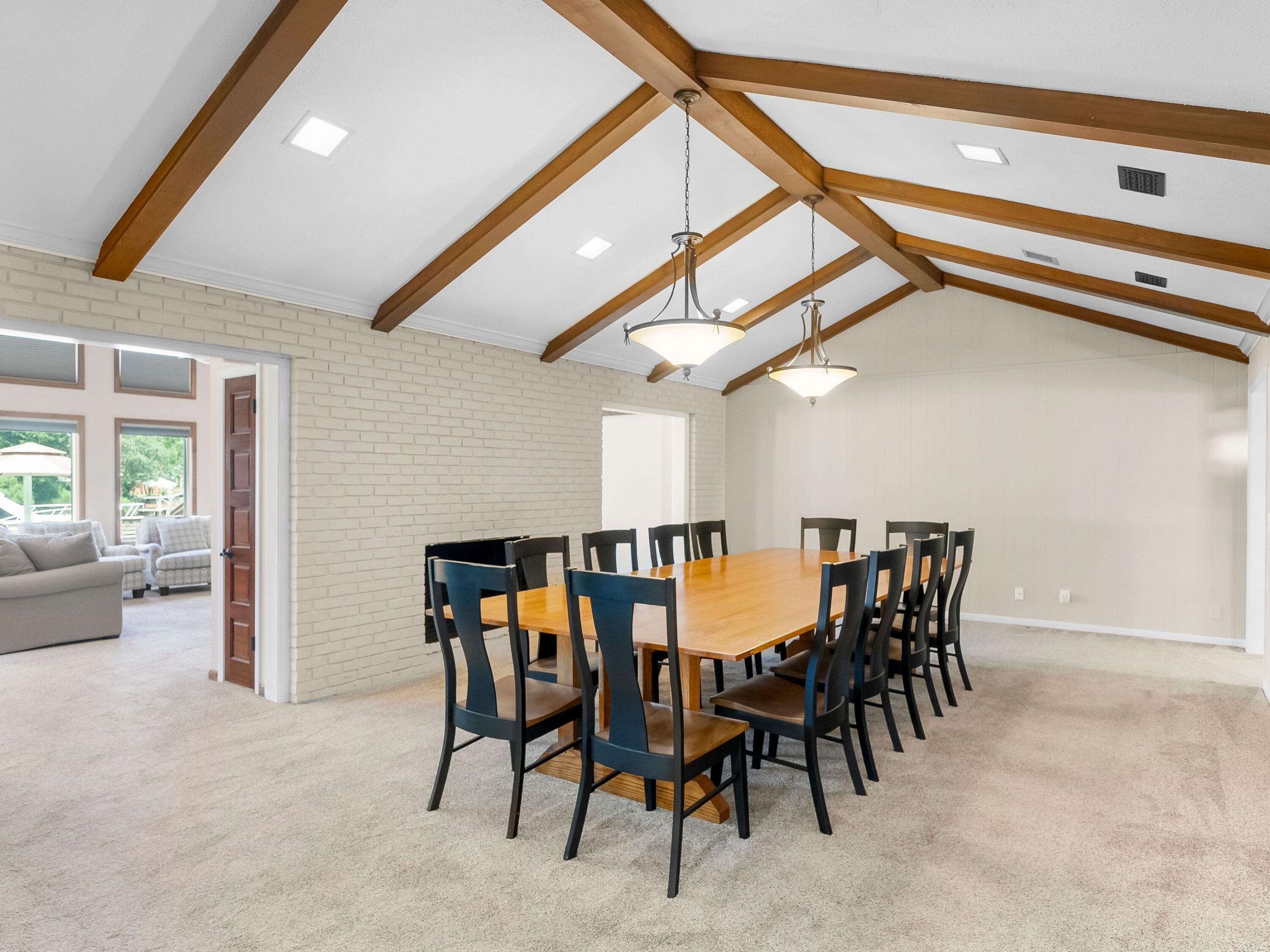 4511 Vista Lane