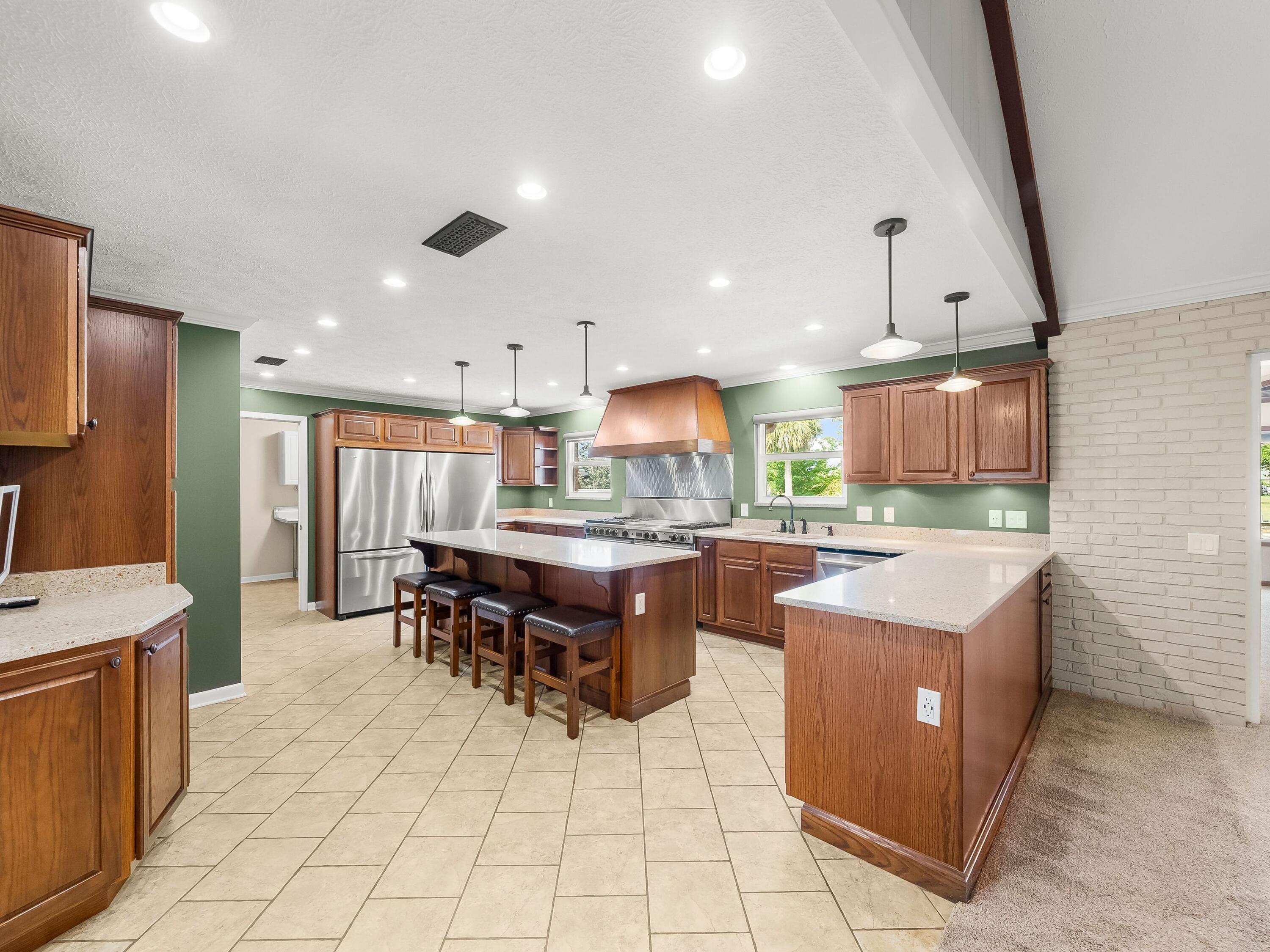 4511 Vista Lane