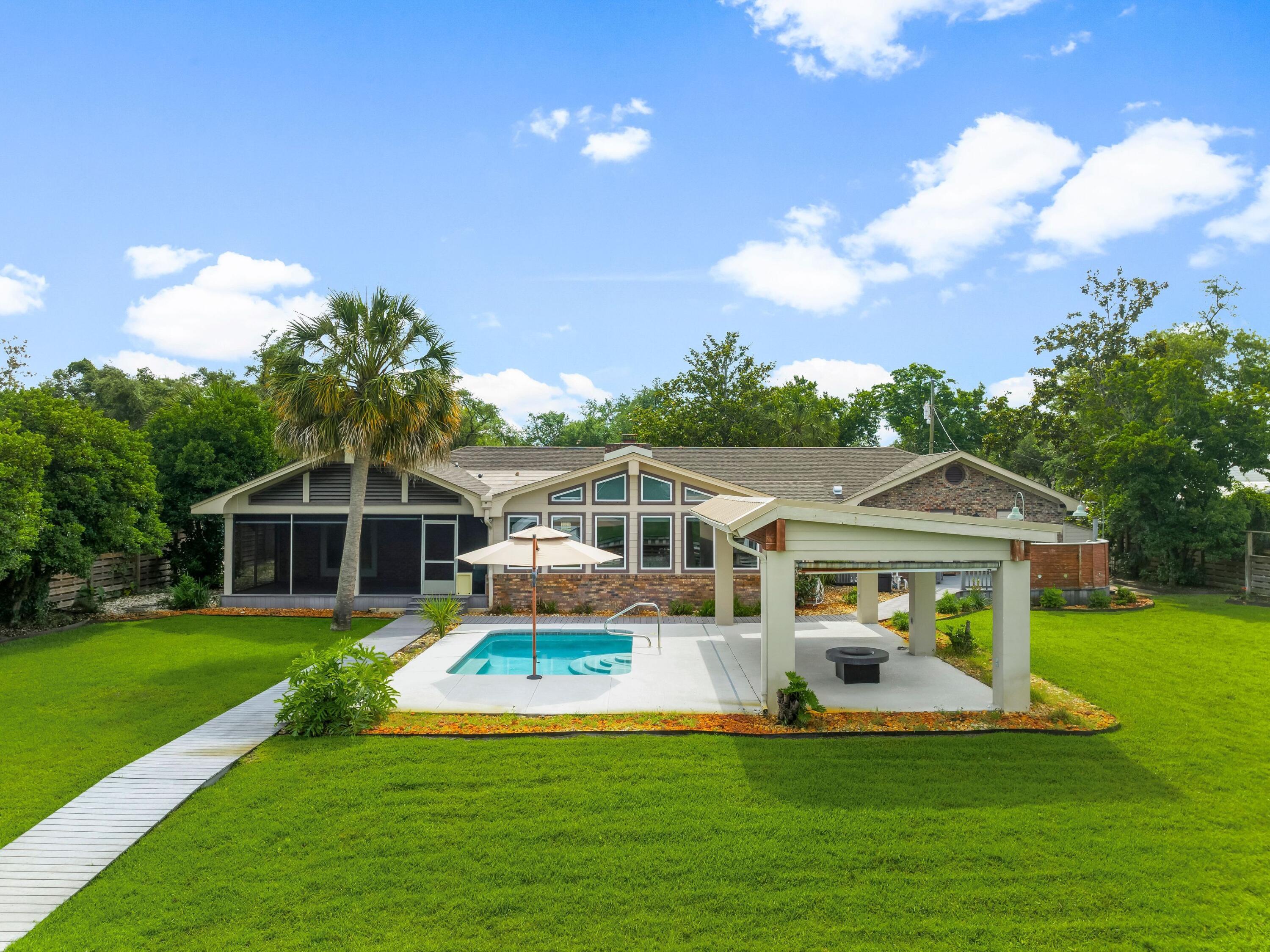 4511 Vista Lane