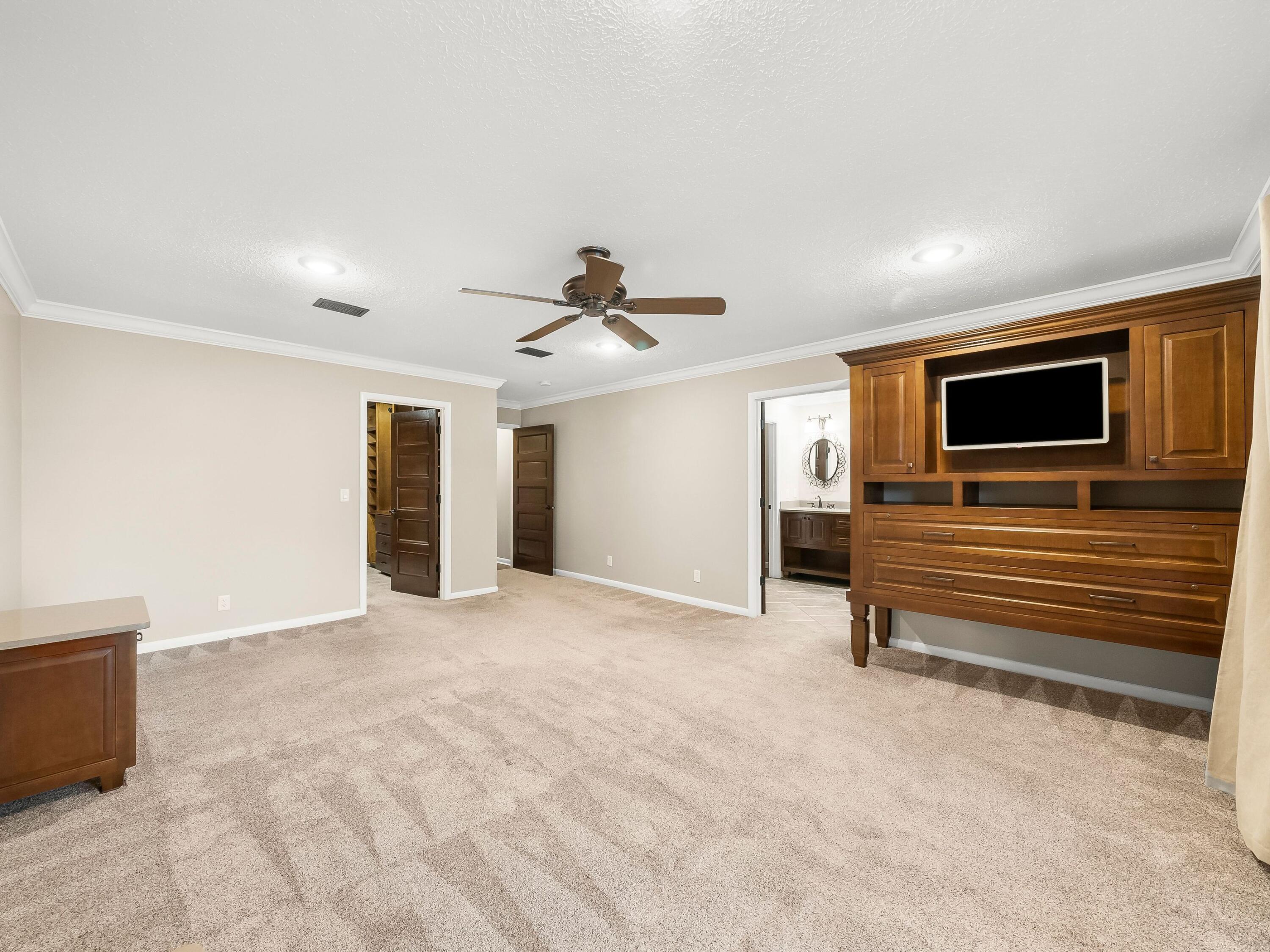 4511 Vista Lane