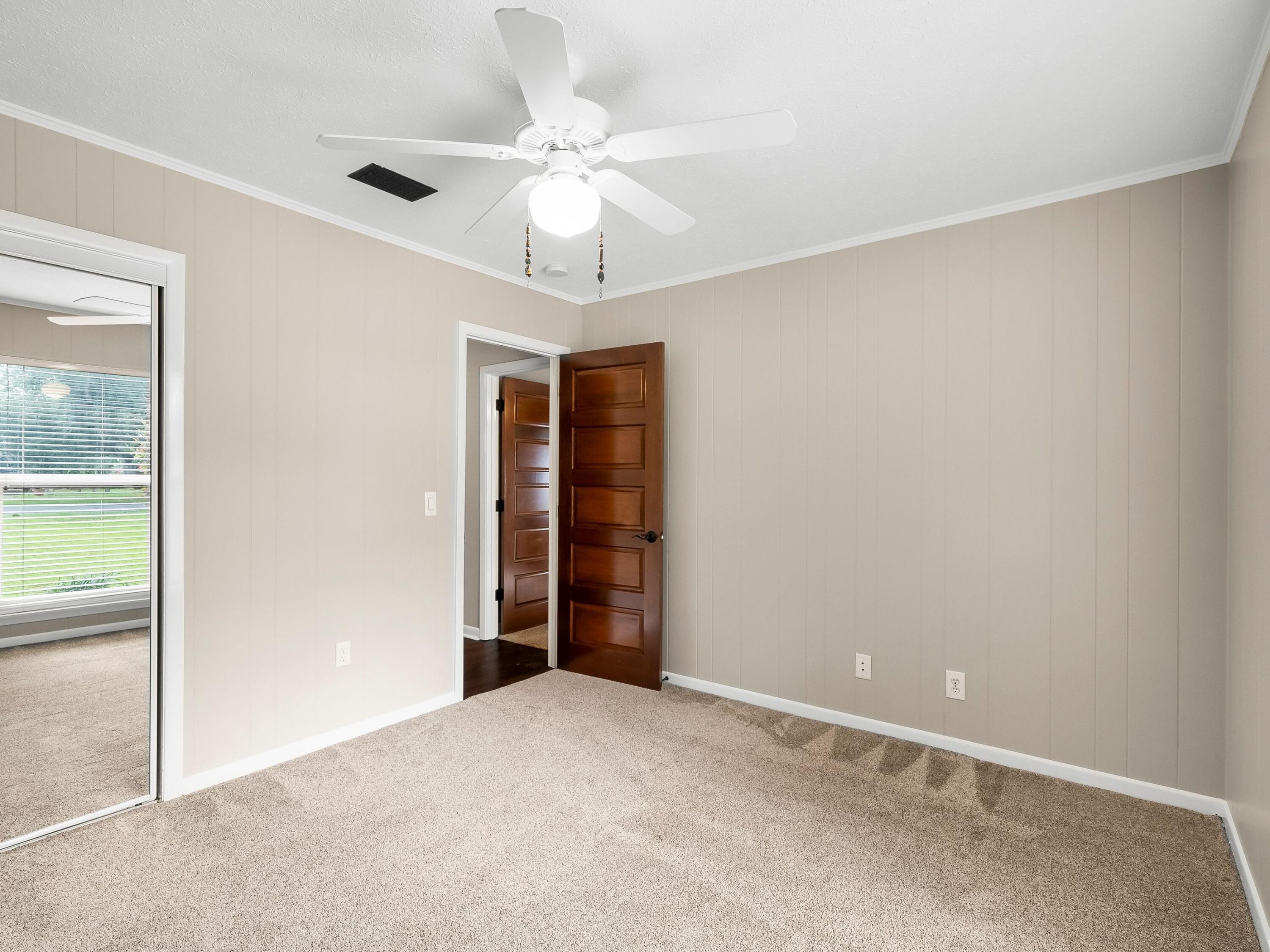 4511 Vista Lane