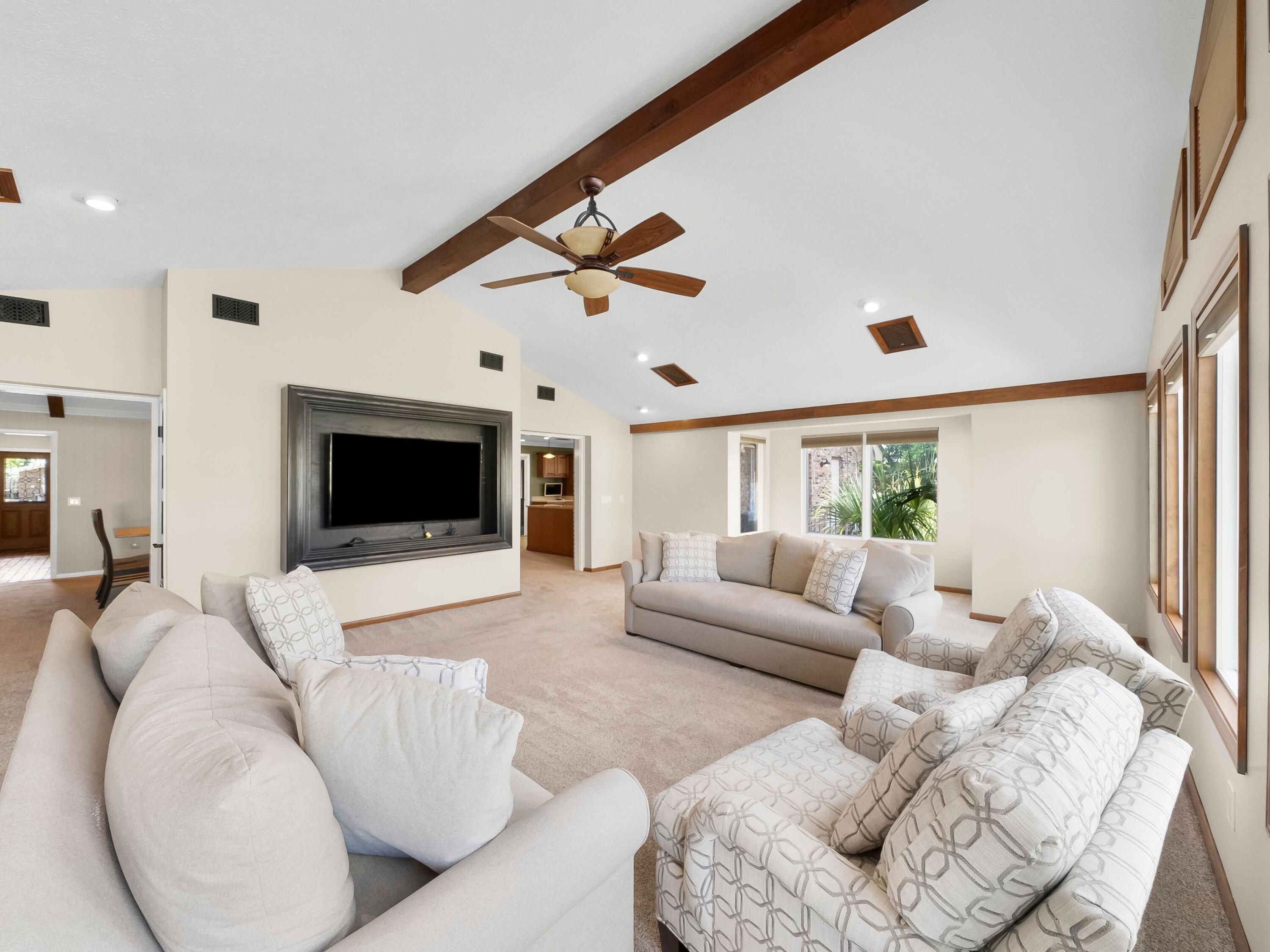 4511 Vista Lane