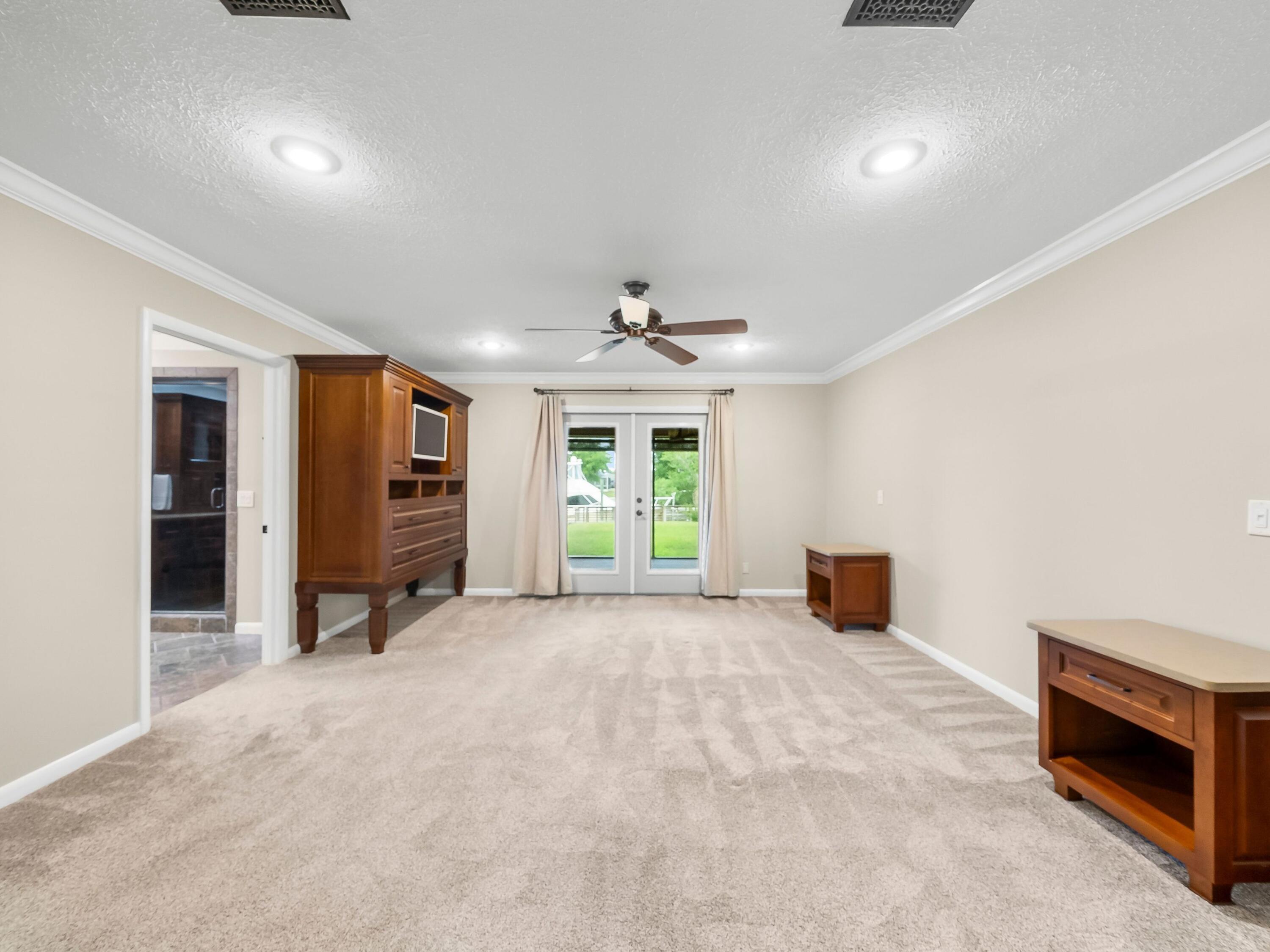 4511 Vista Lane