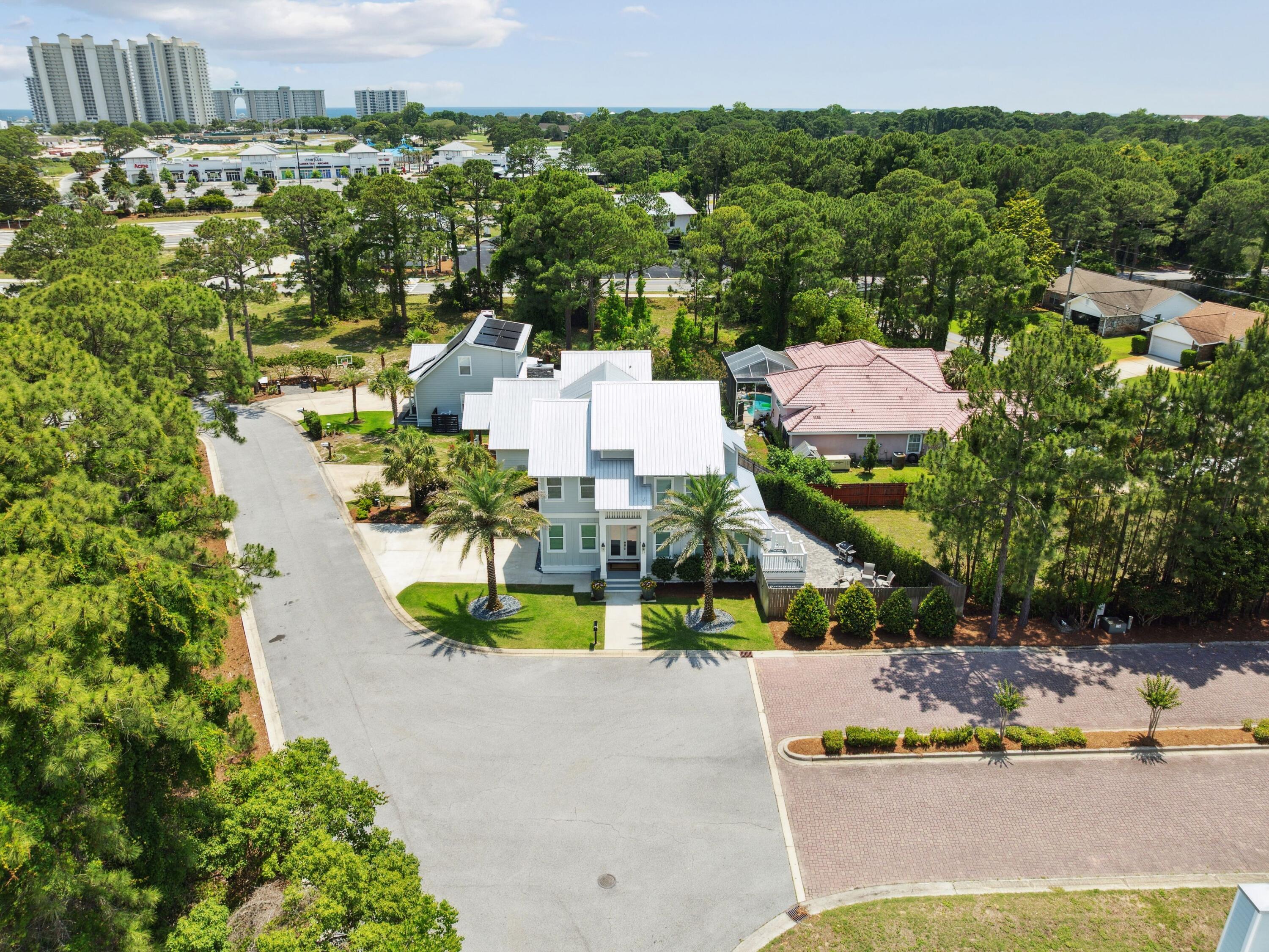 14 Bayshore Pines Court