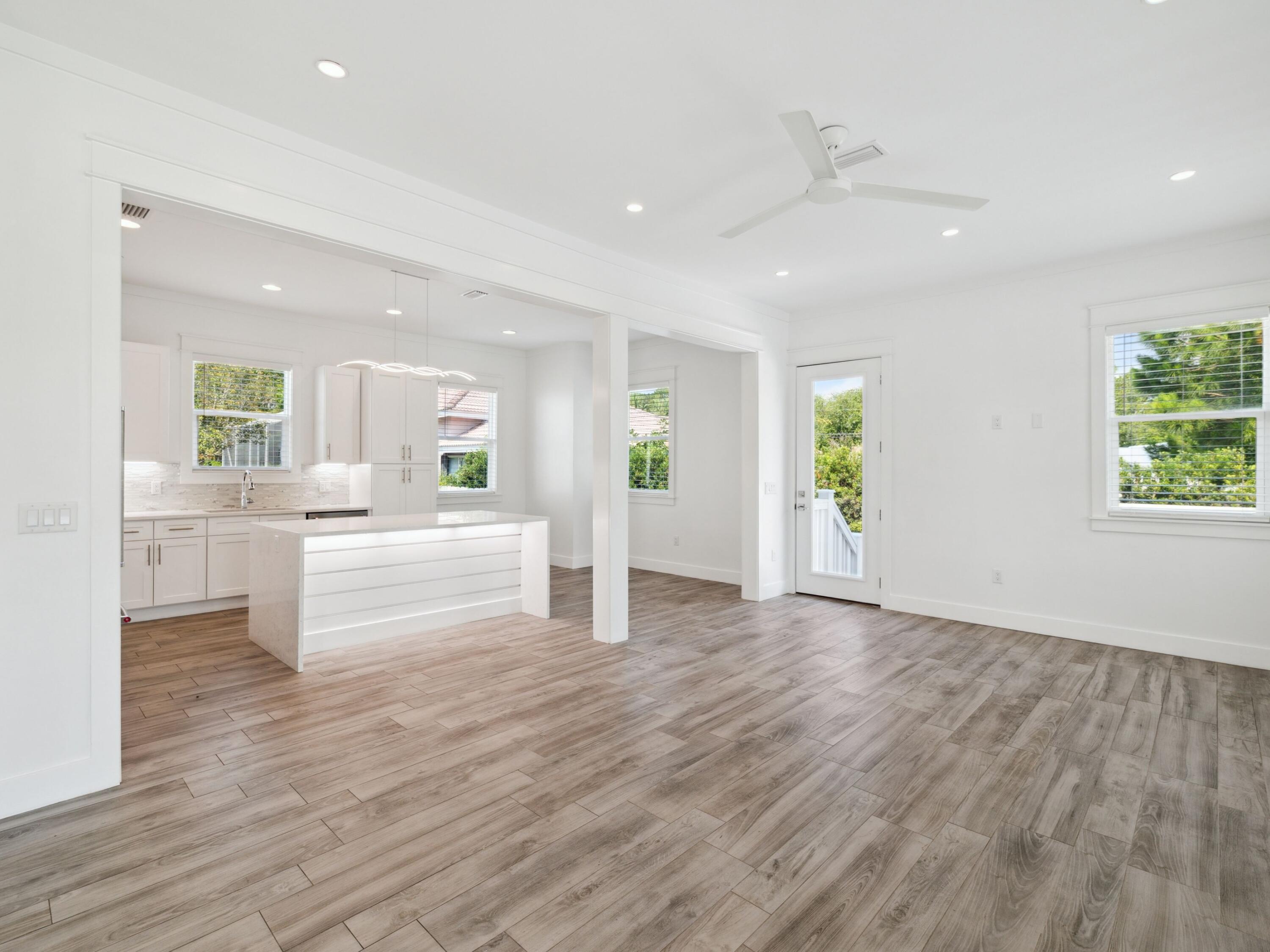 14 Bayshore Pines Court