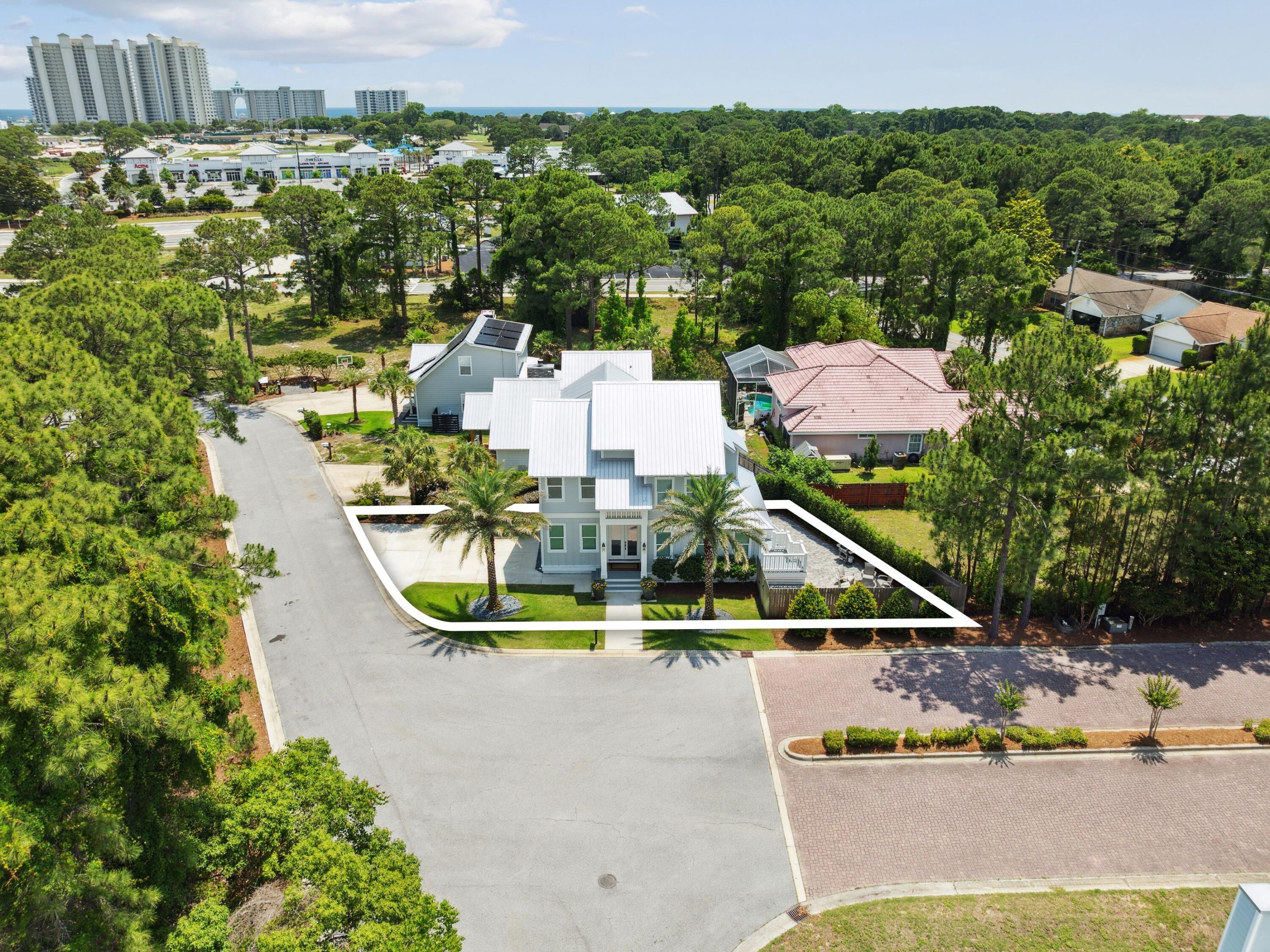 14 Bayshore Pines Court