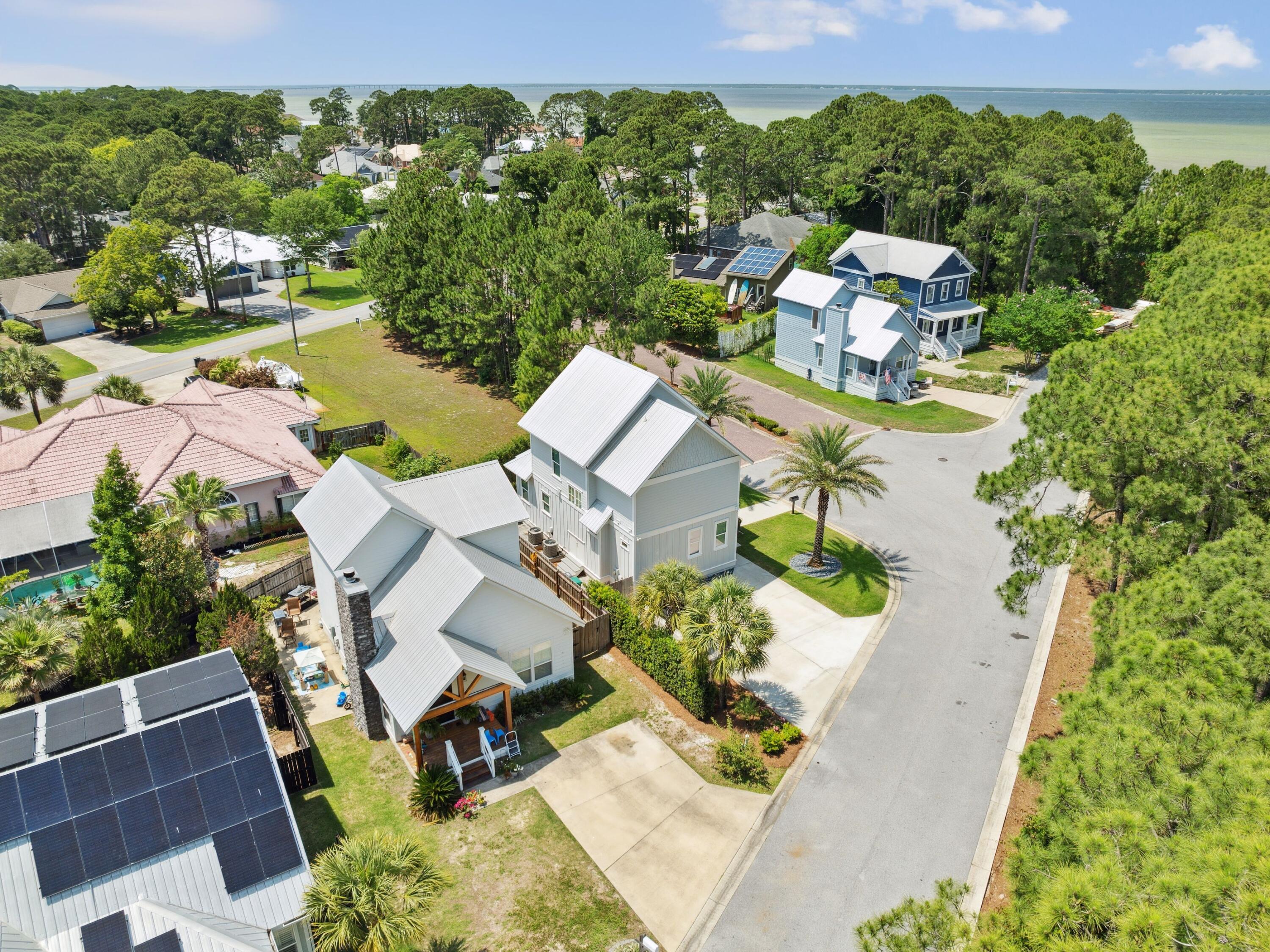 14 Bayshore Pines Court